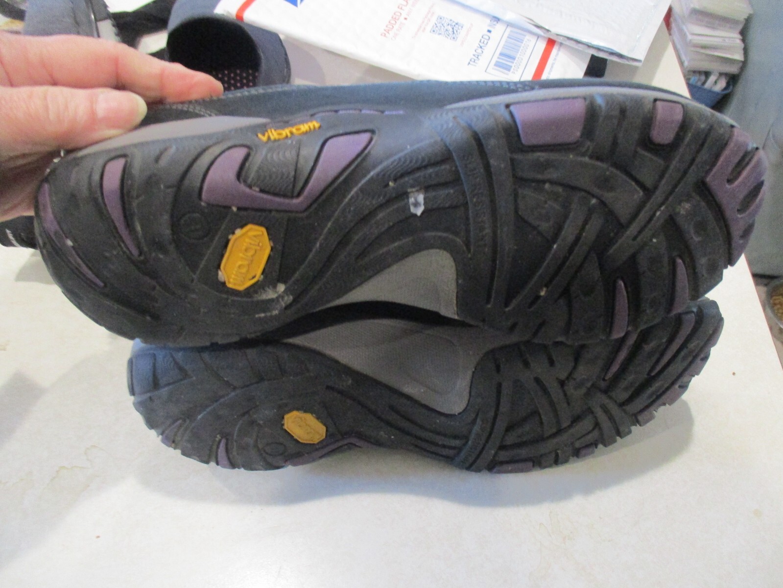 Dansko Patti Womens Comfort Shoes Sz 41 Gray Black Milled Nubuck Slip On Vibram