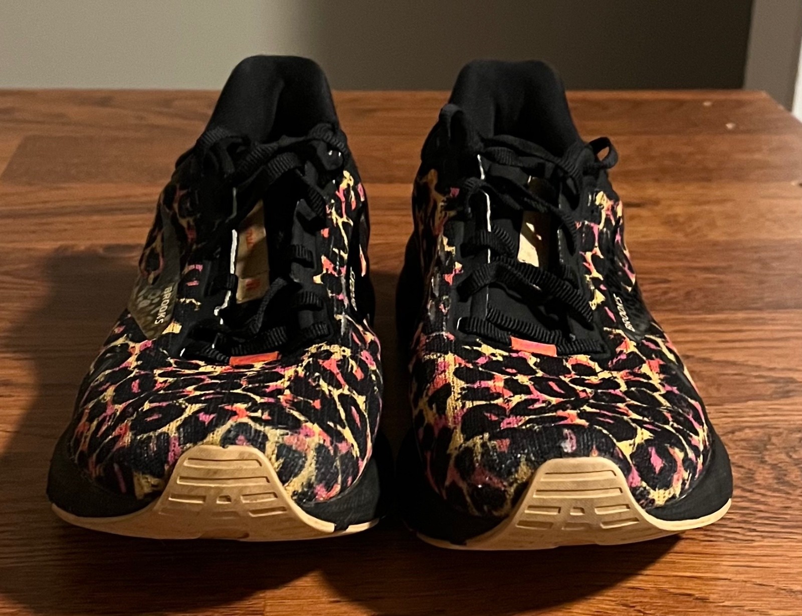 Brooks Running Shoes Size 9 Leopard Print
