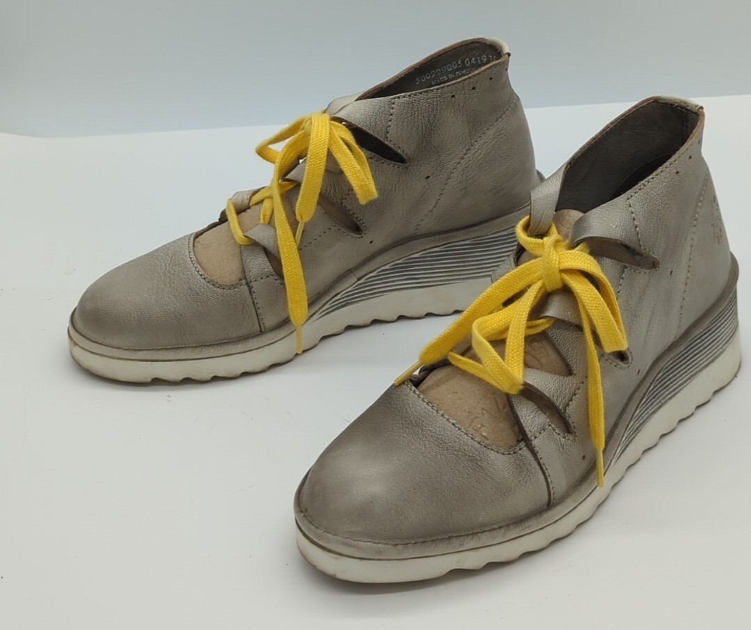 FLY LONDON Women’s Coda Lace Up Closed Toe Shoes Shootie Size EU 36