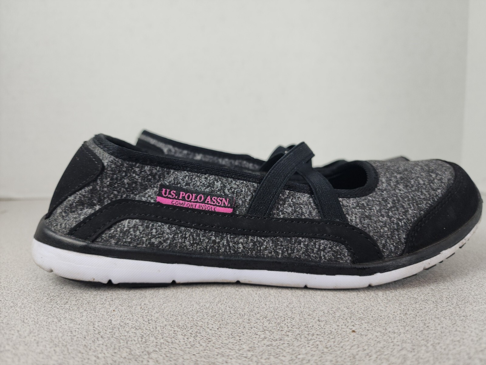 US Polo Assn Women’s Size 6 Slip On Gray/Black Comfort Activewear Strappy Shoes