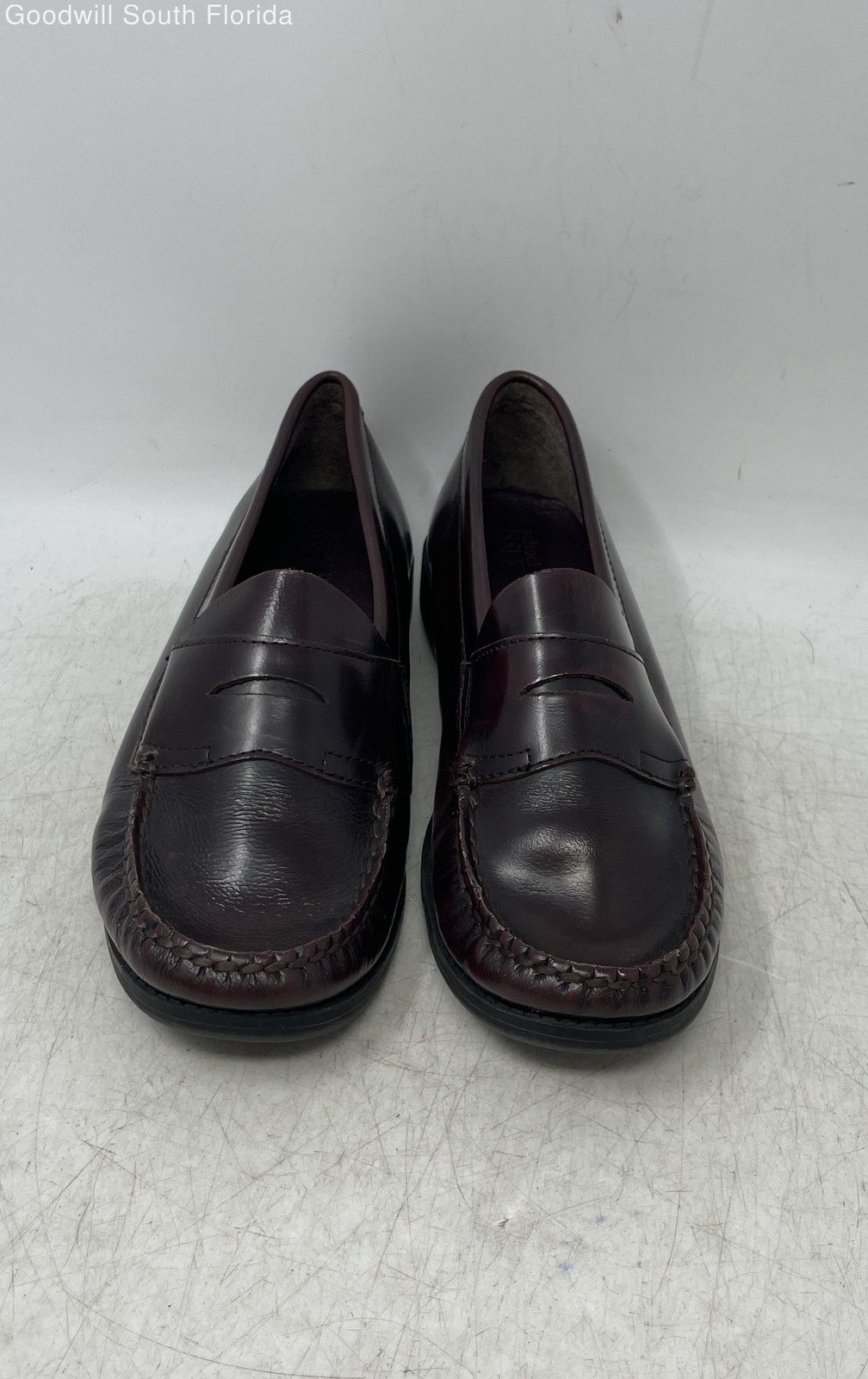 School Issue Womens Ivy Red Leather Moc Toe Slip-On Penny Loafer Shoes Size 7 W