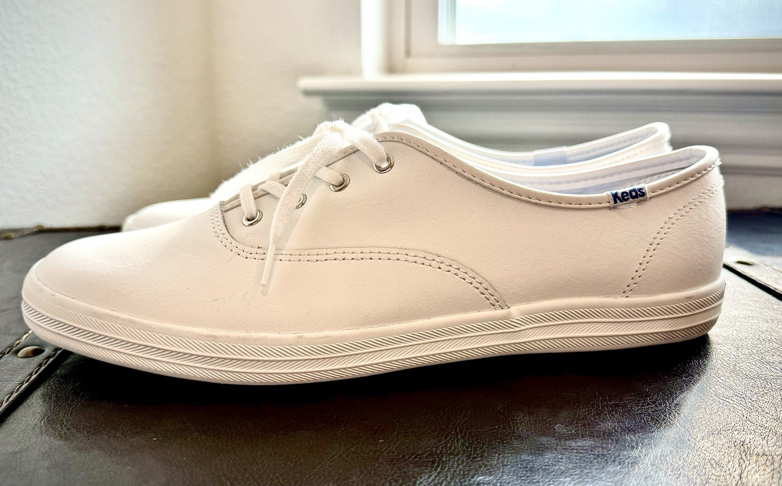 Keds Women’s Champion Original Leather Sneakers, White Leather, 9.5 M (US) NEW