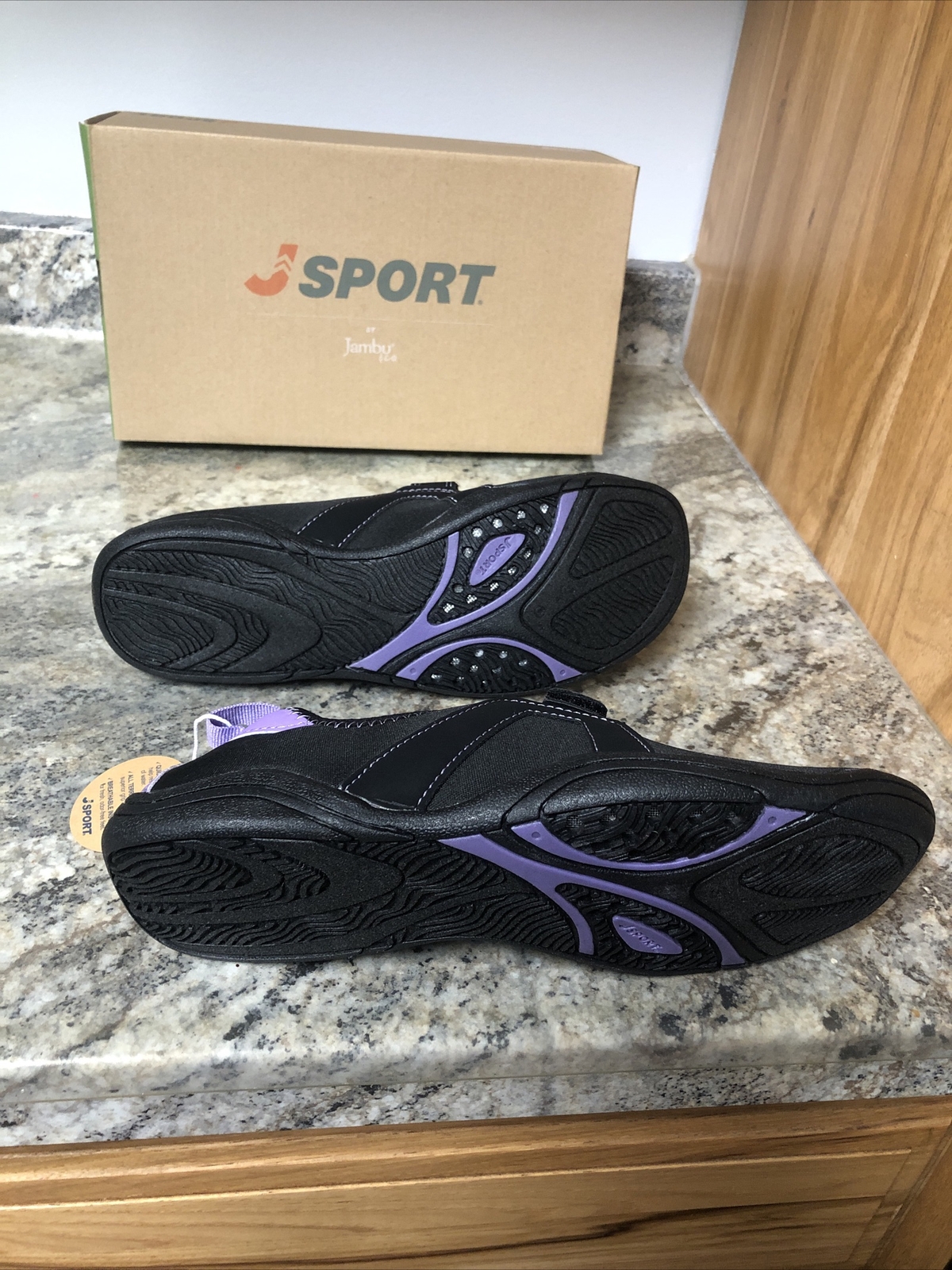 New JSport By JAMBU Cycle Slip-On Swimming Shoes Black Lavender Women’s Size 8.5