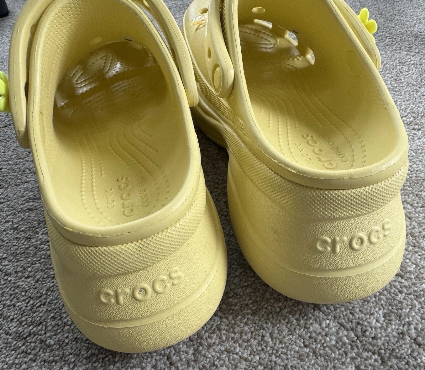 Crocs Women’s Classic Yellow Platform Clog Disco w Pearl & Sparkle Jibbitz Sz 8