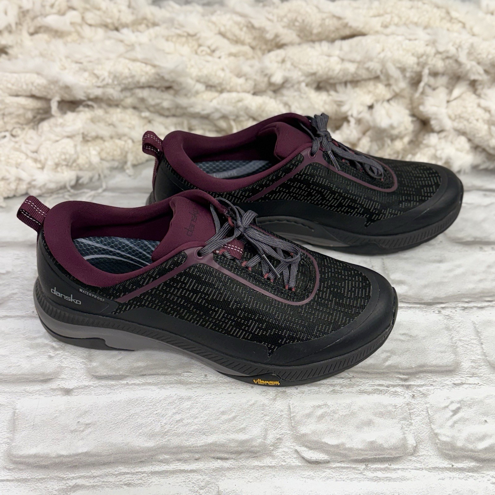 Dansko Makayla Womens Sneakers Size 40 EU 9.5 US Shoes Mesh Waterproof Black New
