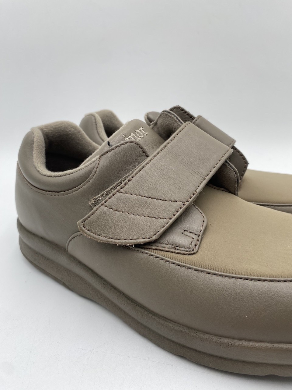 p.w. minor PLEASURE STRAP Women’s NEW Walking Shoes Taupe Multiple Sizes