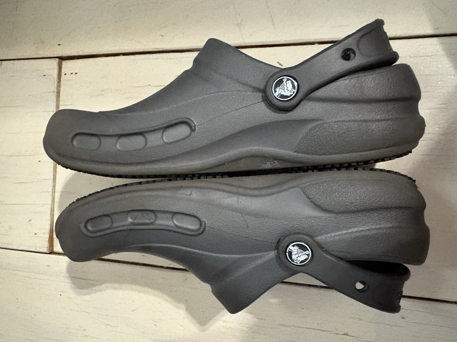 Crocs Bistro Mario Batali Black Kitchen Nurse Slip Resistant Mule Clogs M 7 W 9