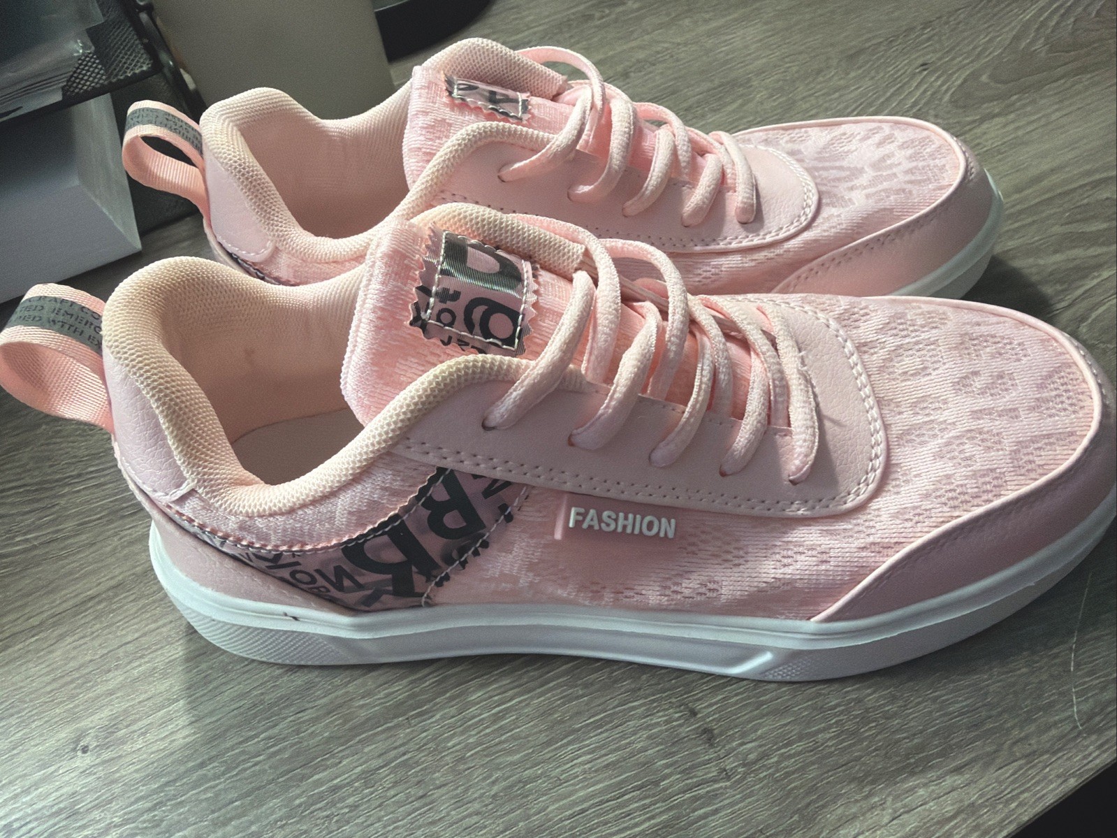 Women’s Leopard Print Canvas Sneakers Casual Fashion Lace Up Shoes