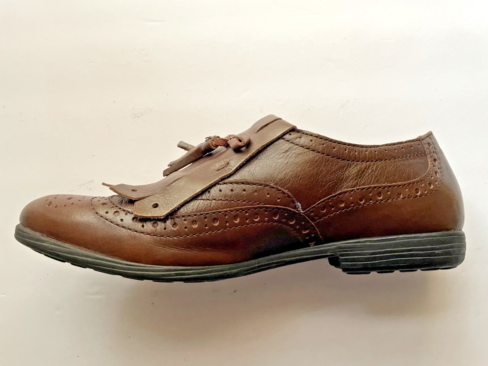 Born Brown Leather Wingtip Tassel Fringe Kiltie Loafers Women’s Size 8/39 B41906