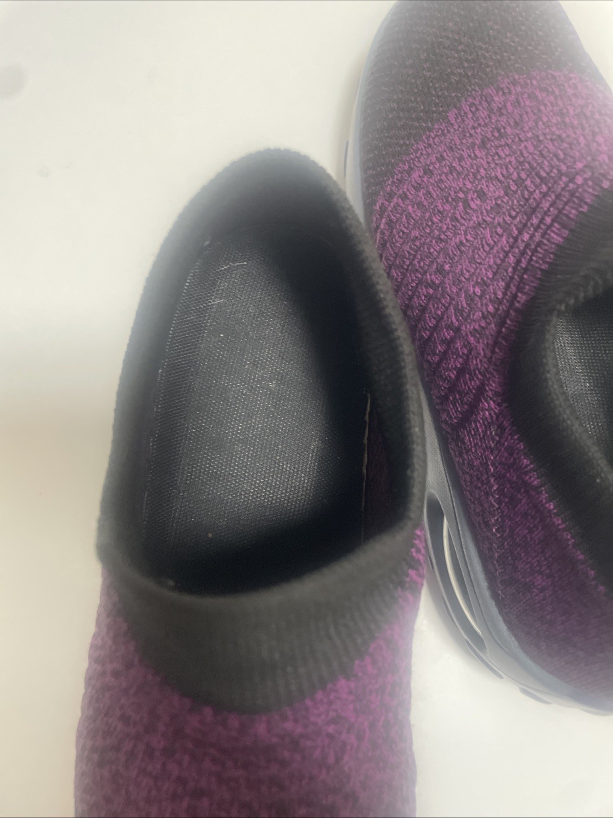 Women’s Cloth Knit Sock Like Opening SlipOn Purple Lightweight Shoes Size 9 Walk