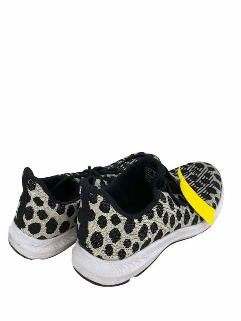 No Brand Ladies Size 8.5 Shoes