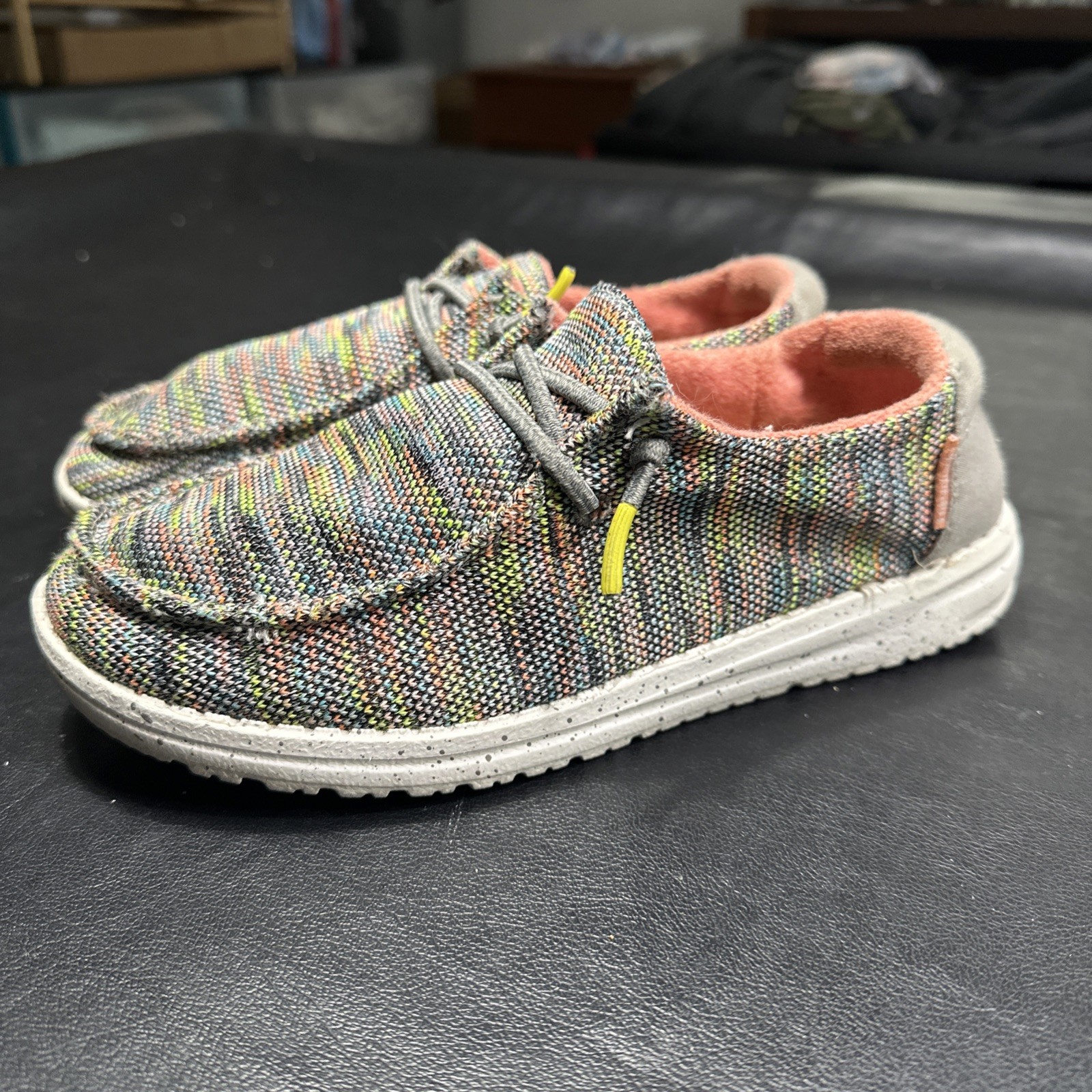 HEY DUDES WENDY YOUTH PEACOCK PEACK PINK WOMENS SIZE 5 / Youth 4 – 475