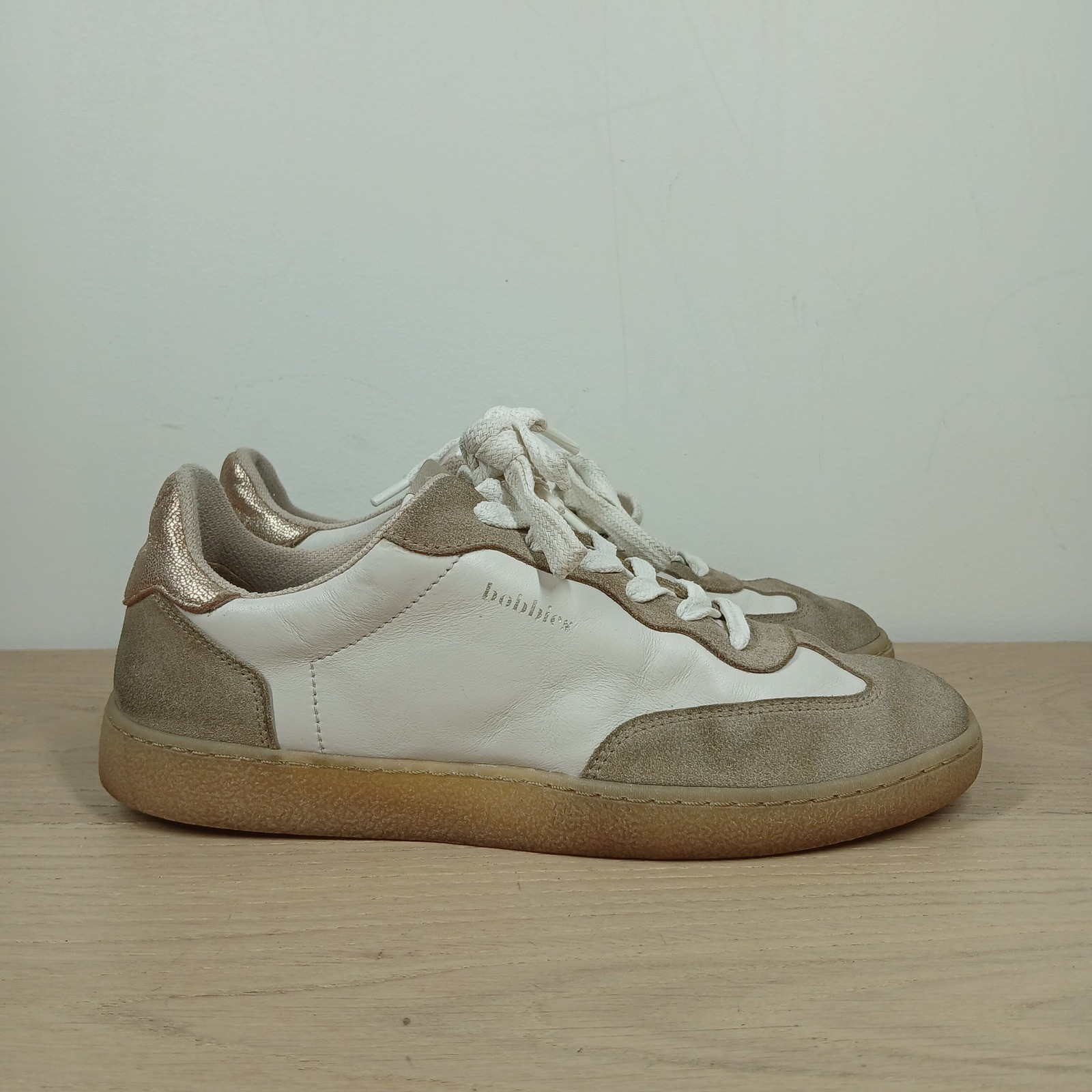 Bobbies Paris Sneakers Women 7 White Beige Leather Suede French Minimalist