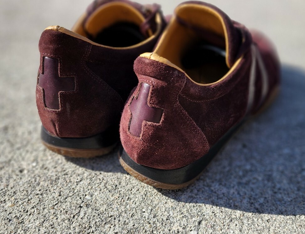 Bally Free Low Top Sneakers 37.5 / 7.5 Brown Red Leather Lace Up Shoes