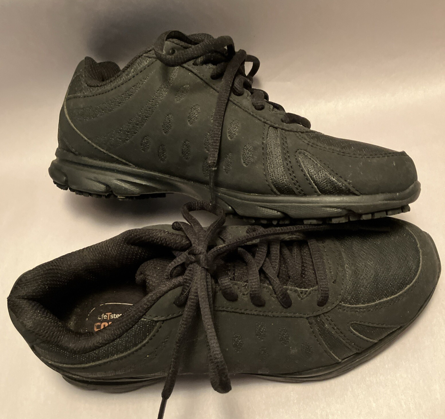 SafeTStep Comfort Women 6 Black Cushion Insole Grip Sole Comfortable Work Shoes