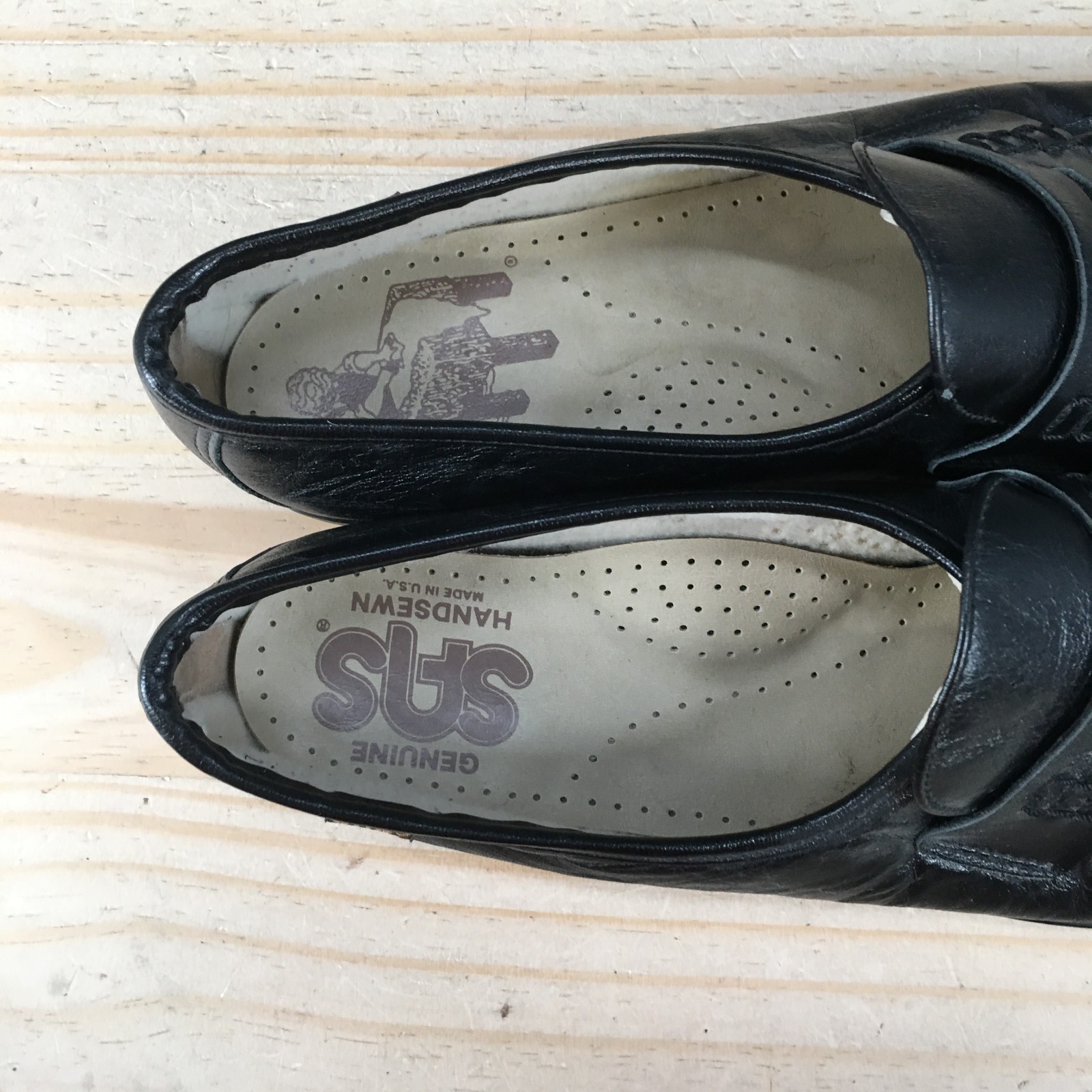 SAS Shoes Womens 9 E Handsewn Casual Slip On Moc Toe Loafers Black Leather