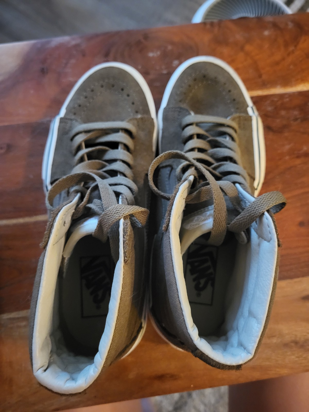 Vans Old Skool Olive Green Suede Size W6.5/M5
