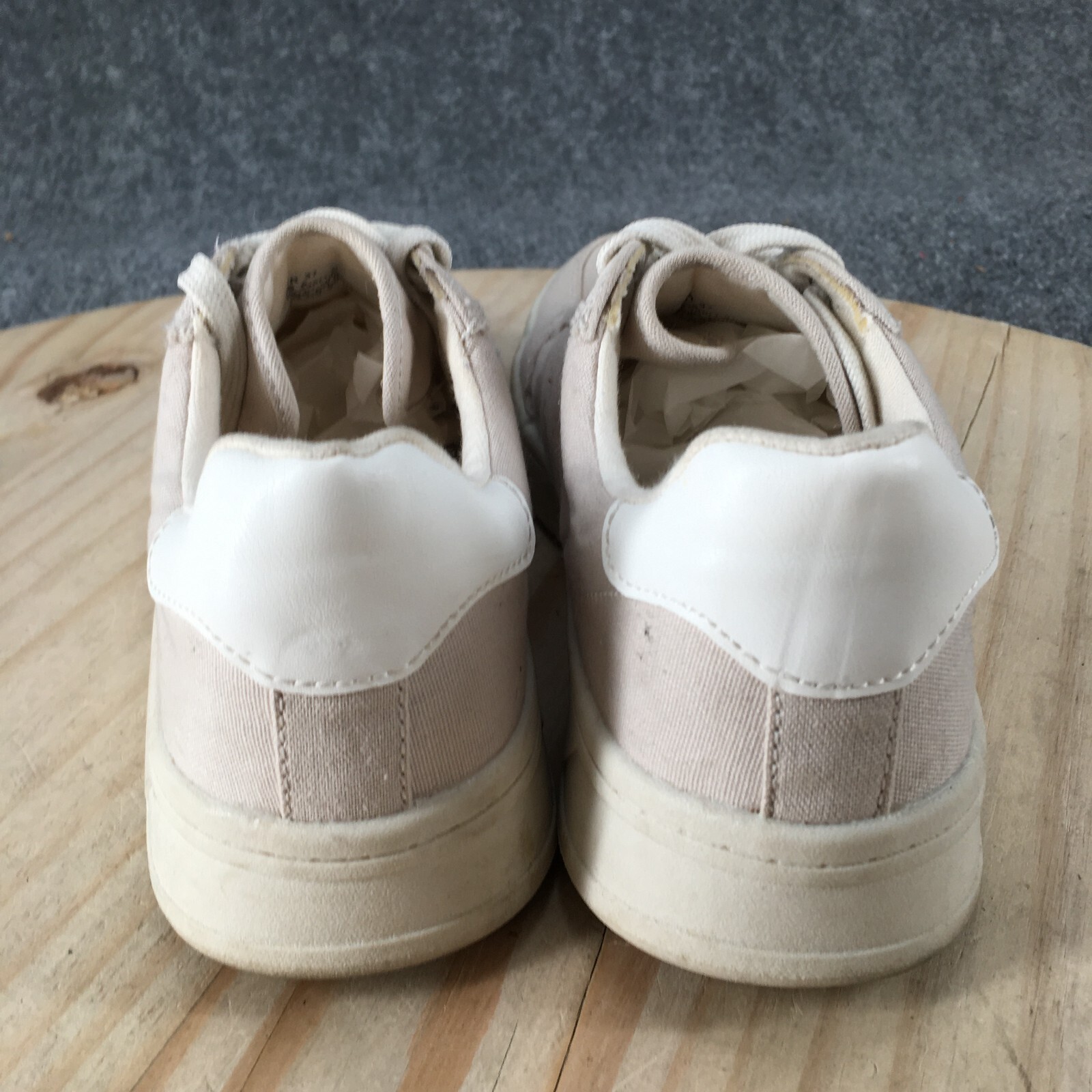 H&M Shoes Womens 6 Casual Sneakers Flats Comfort Beige Fabric Lace Up Low Top