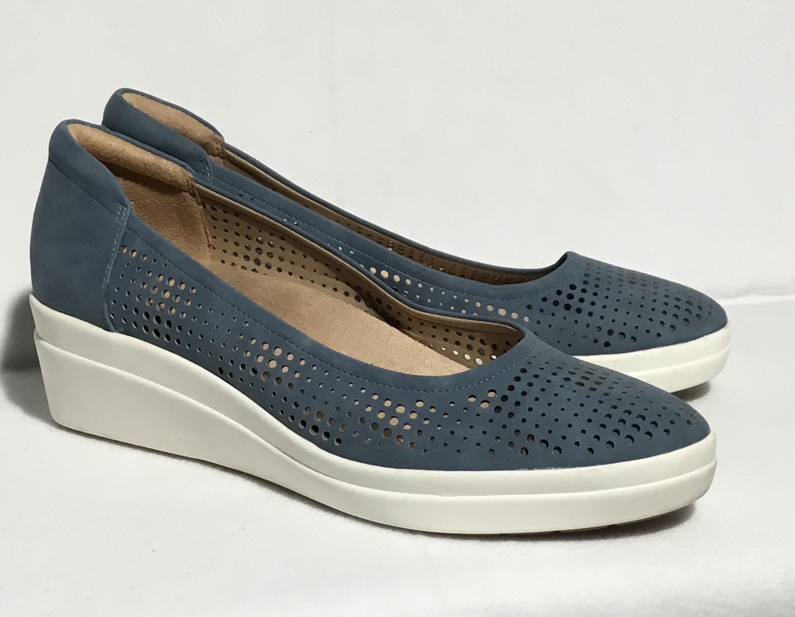 Naturalizer Sam Wedge Slip On Shoe Women’s 10 Blue Comfort Casual Perforated