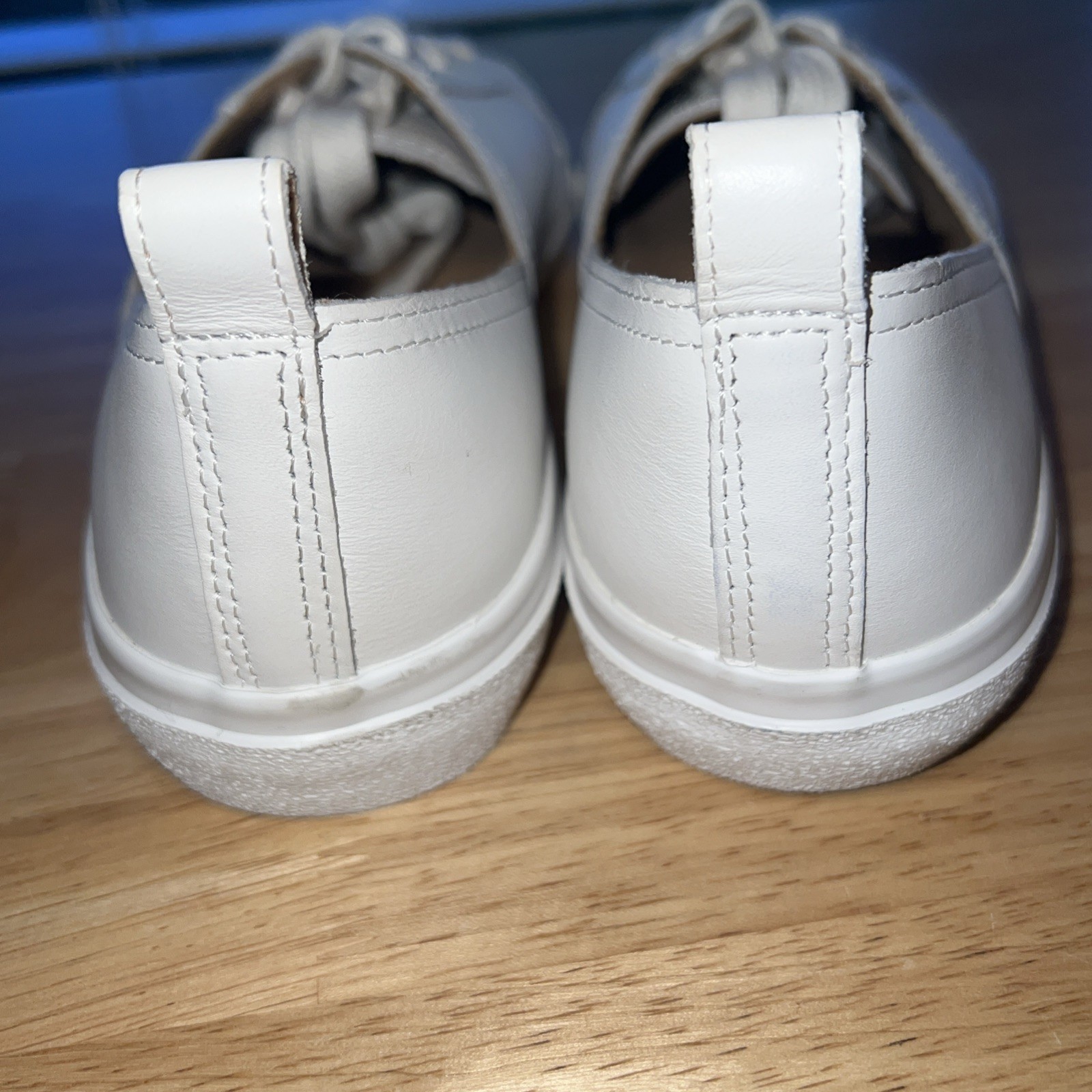 Lucky Brand Women’s Dansbey White Leather Lace Up Sneakers Size 6.5