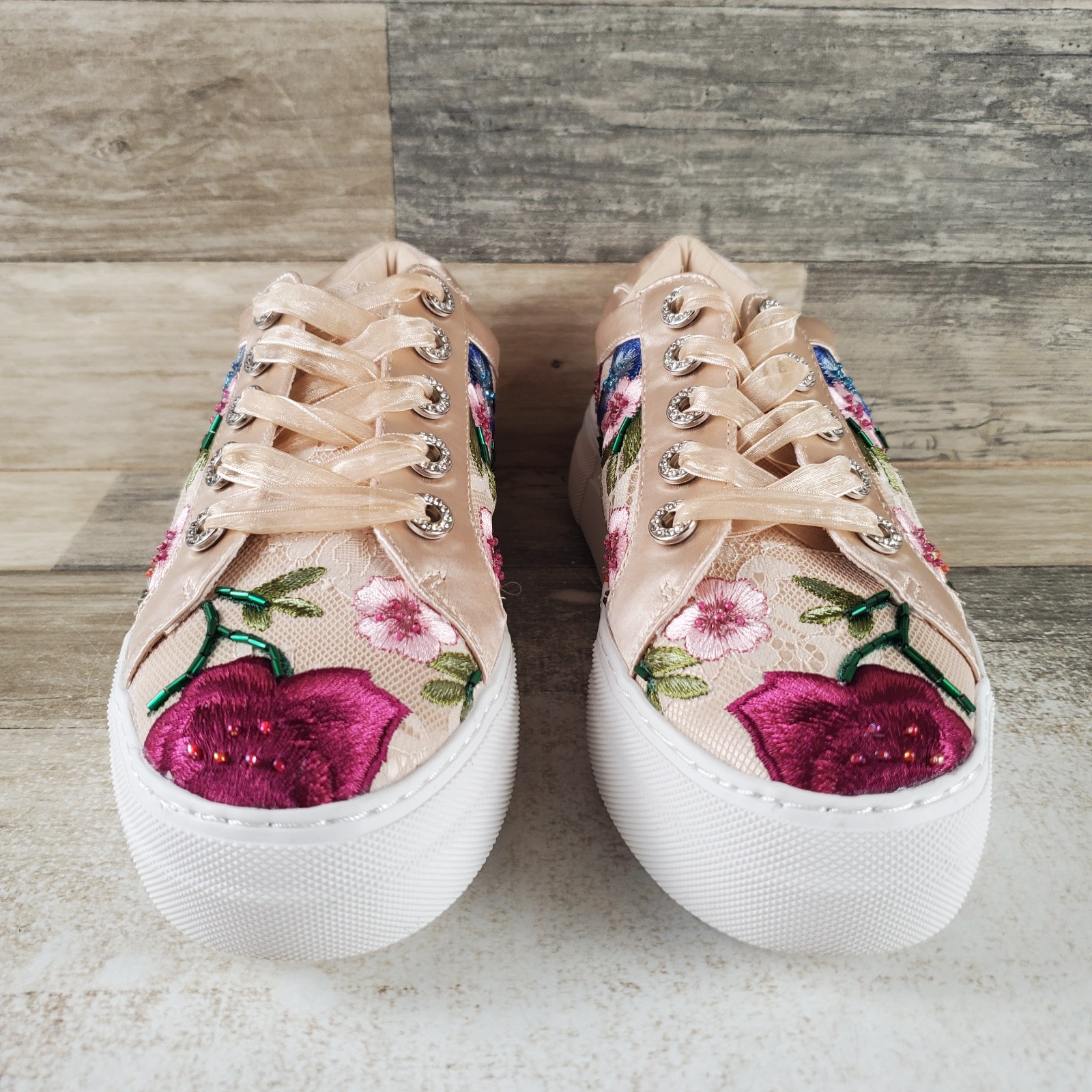 Betsey Johnson Jayla Womens Shoes Sz 7 M Blush Multi Floral Embroidery Sneakers