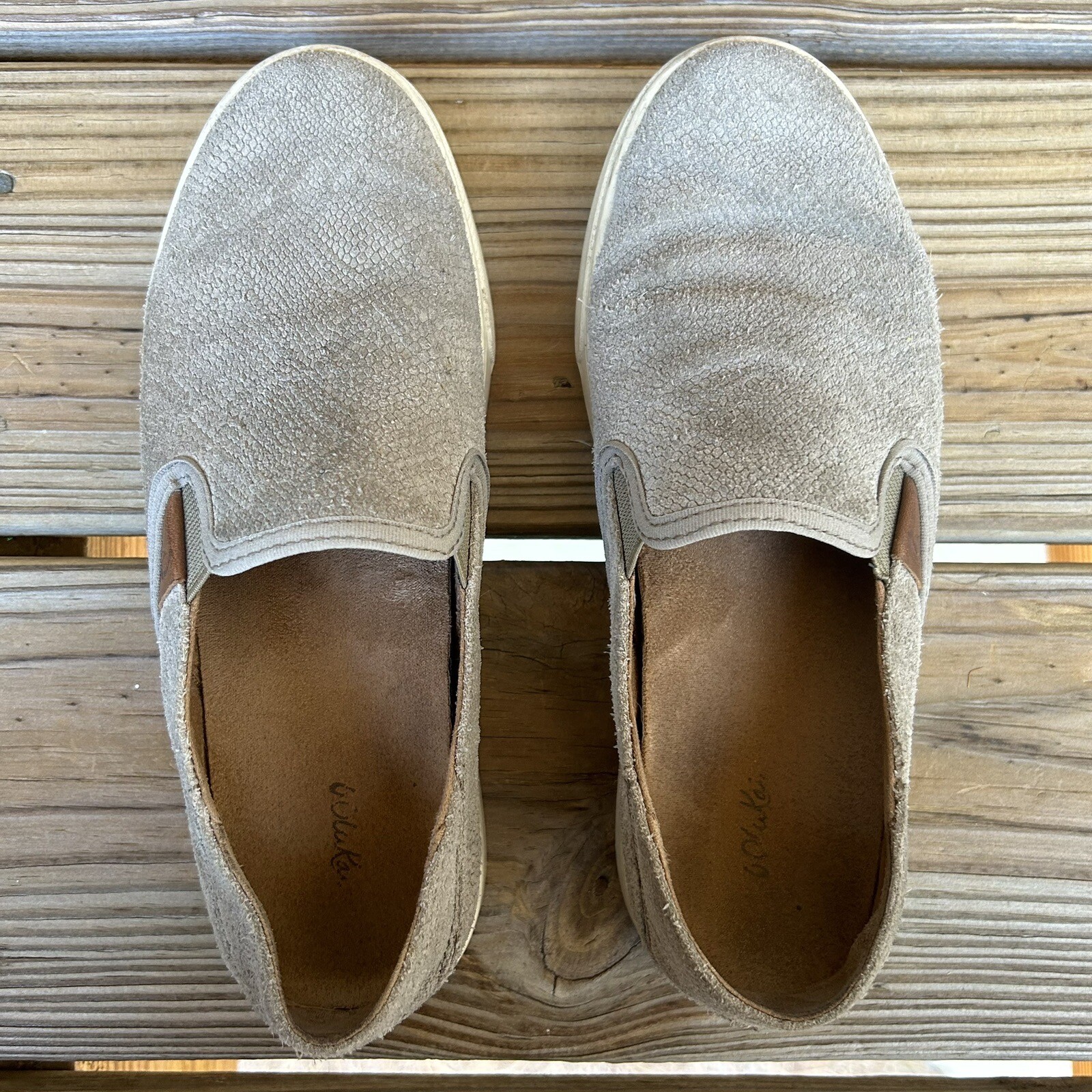 Olukai Pehuea Embossed Snake Print Light Gray Leather Slip On Shoes US Women’s 6