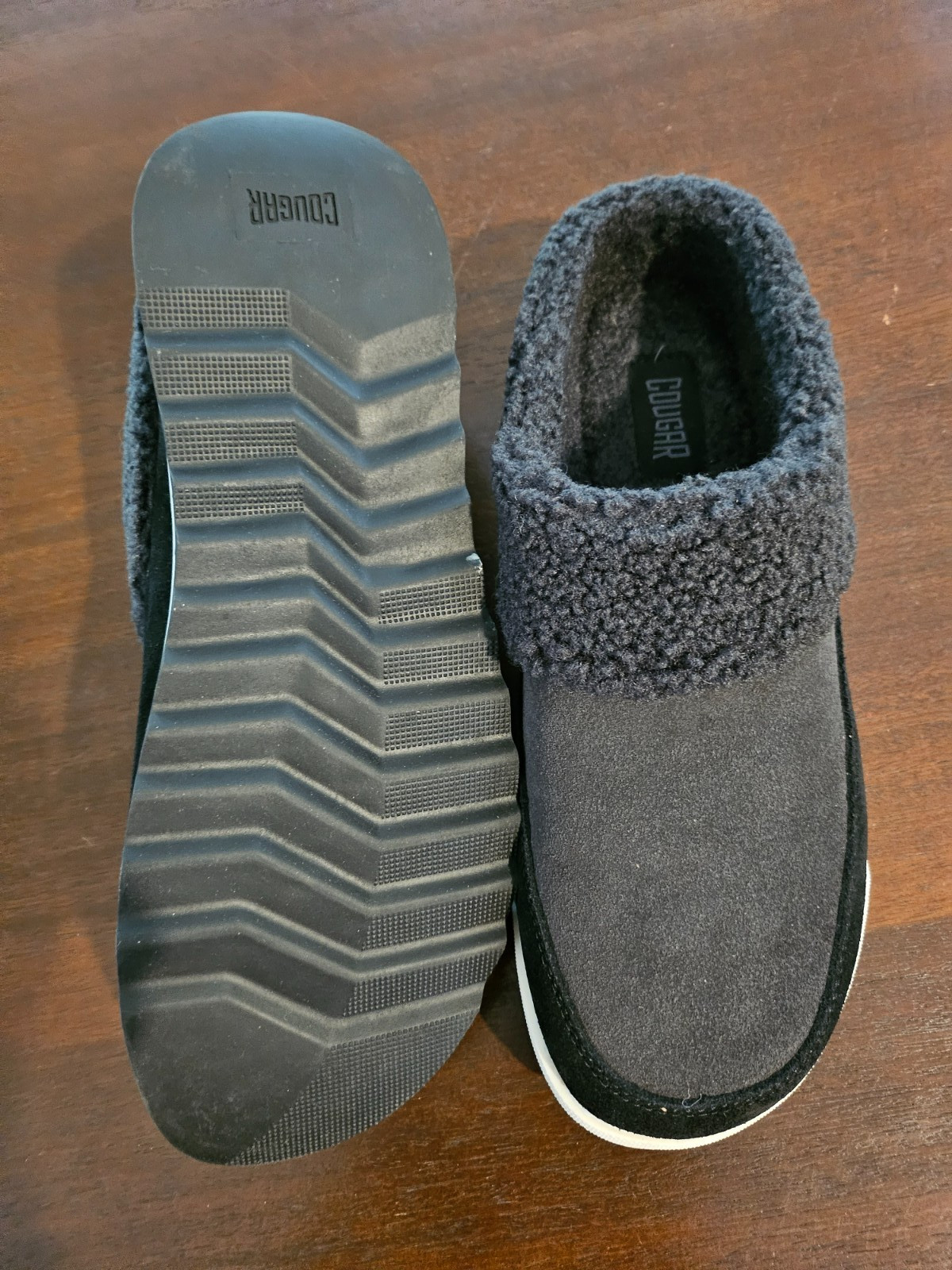 Cougar Water Repellent Suede and Faux Fur Clogs Black Gray Size 10