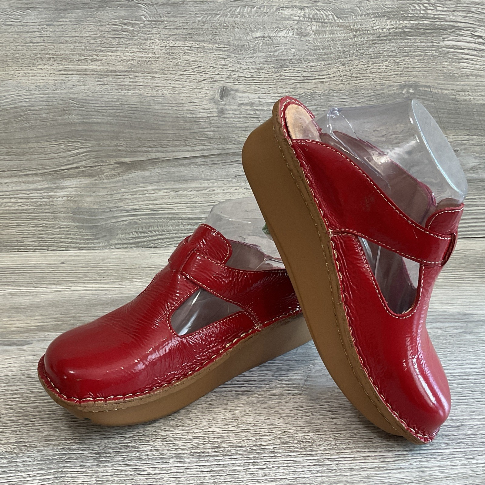 Alegria ALG-104 Womens 37 EU 7-7.5 US Red Patent Leather Buckle Mules Clogs