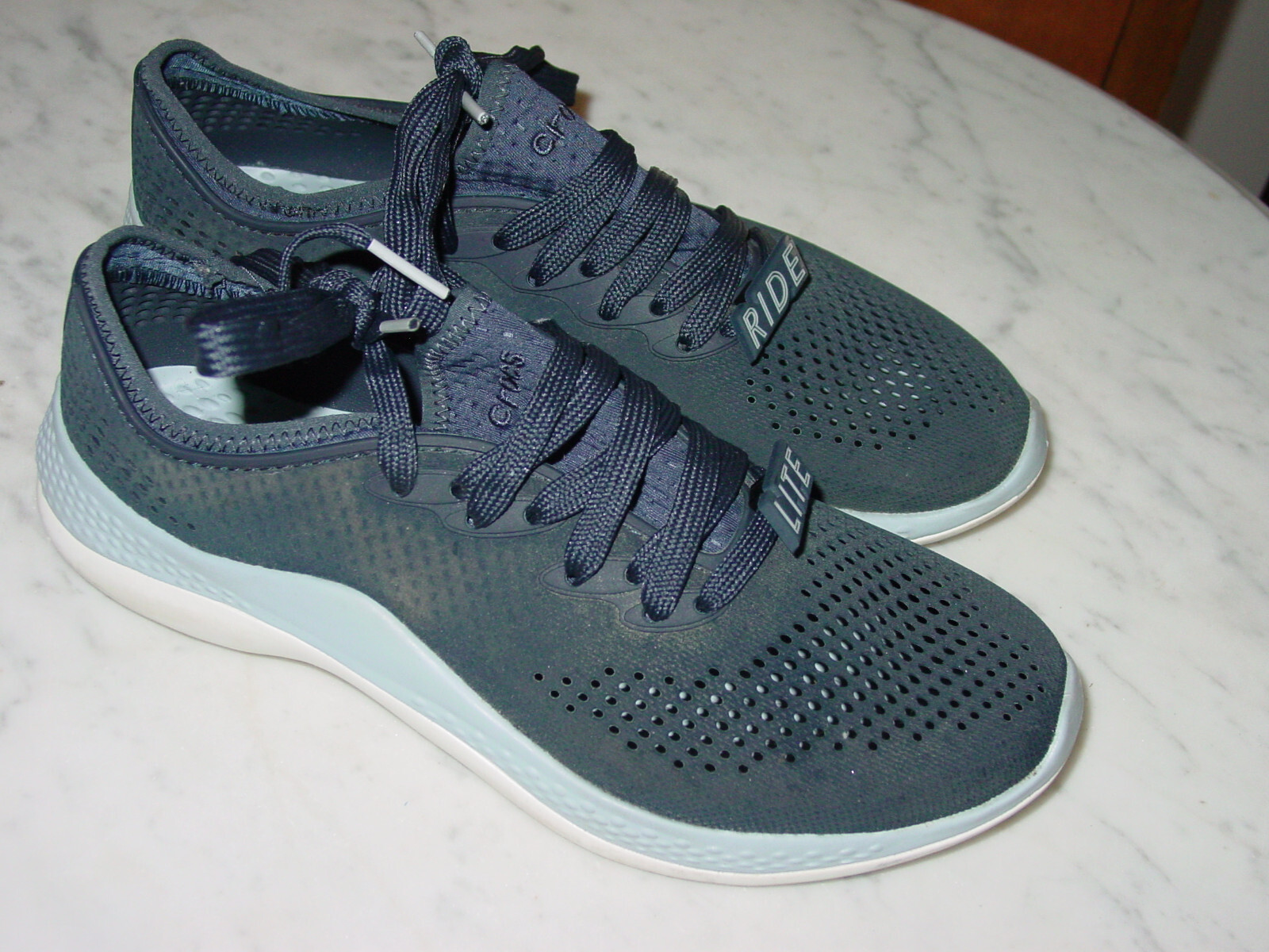 Womens Literide 360 Pacer 206705 Blue Crocs! Size 8