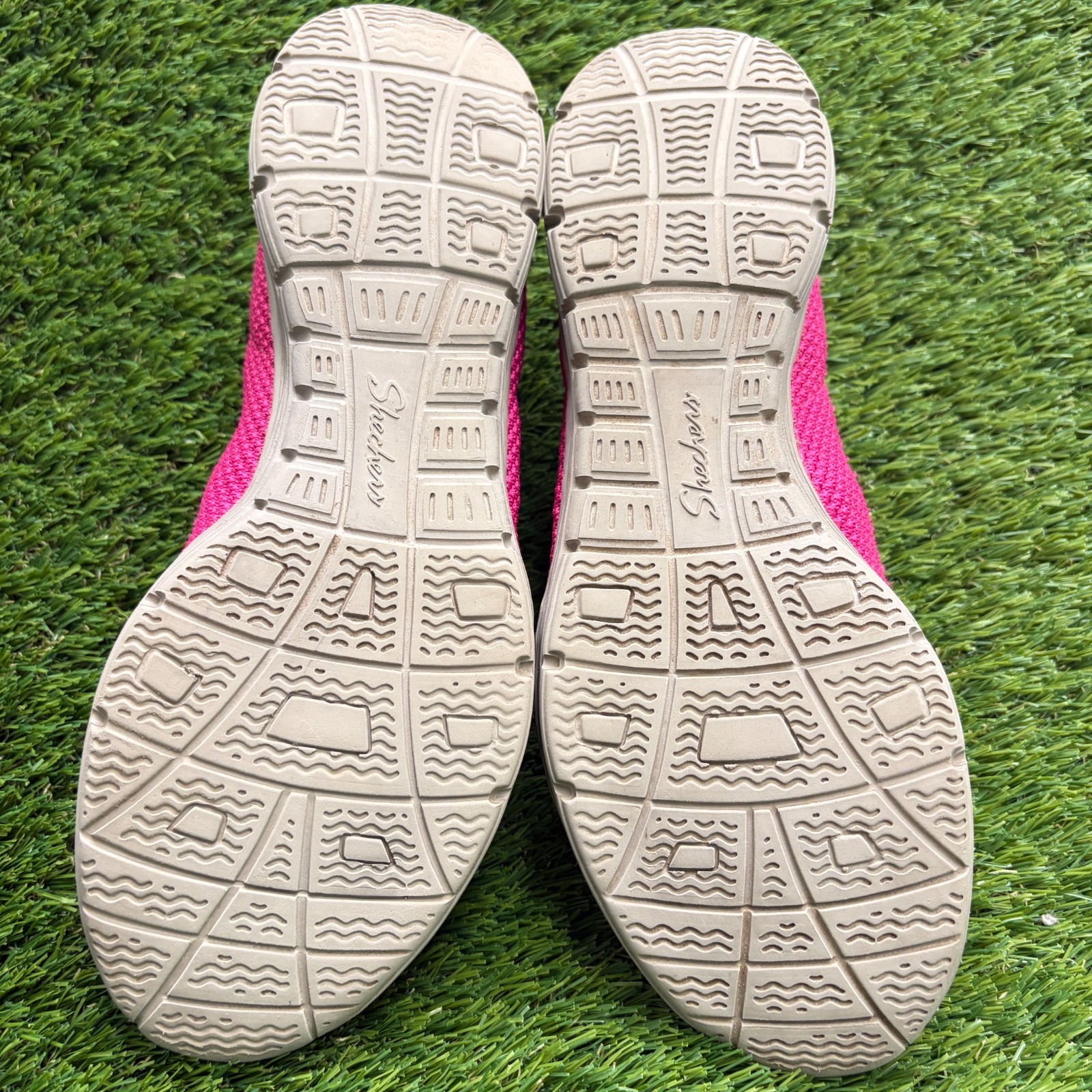 Skechers Seager Knit Womens Size 8.5 Pink Casual Walking Slip On Shoes Sneakers