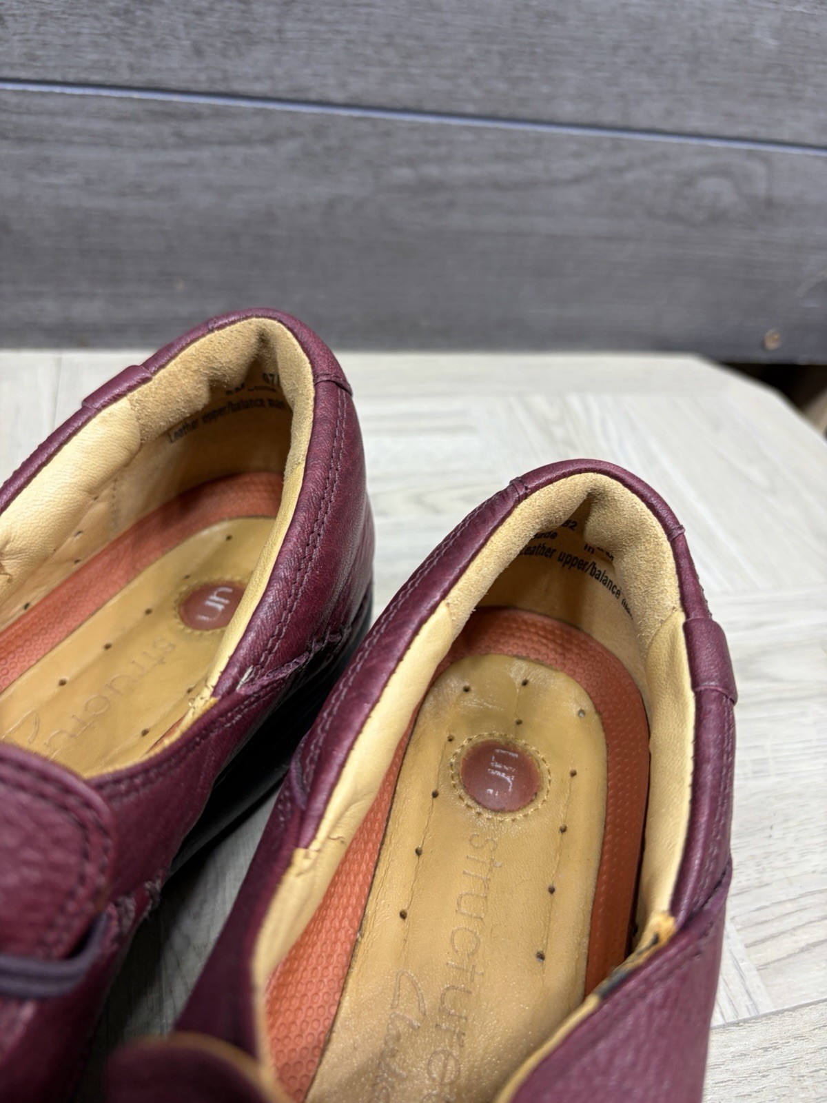 Clark’s Unstructured Un Loop Red Leather Slip On In Dress Shoe Red Women 8 M