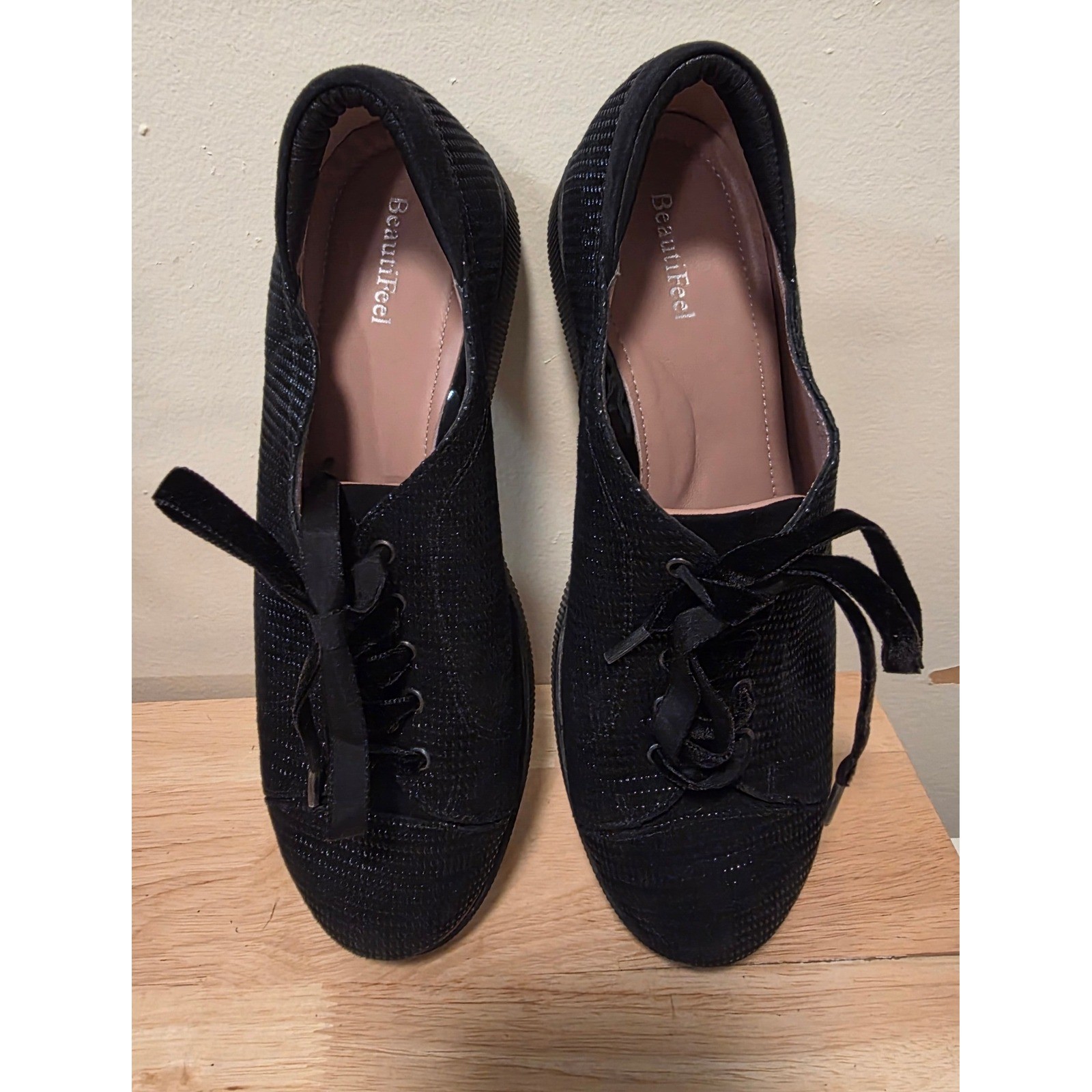 BeautiFeel Black Textured Shimmer Leather Platform Oxford Sneakers Size 38