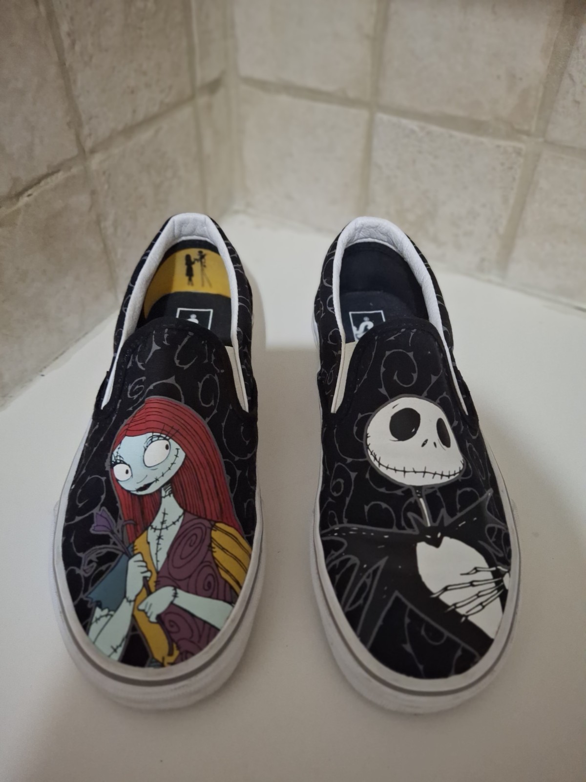 Vans Disney Nightmare Before Christmas Womens Size 6 Slip-on Shoes Jack & Sally