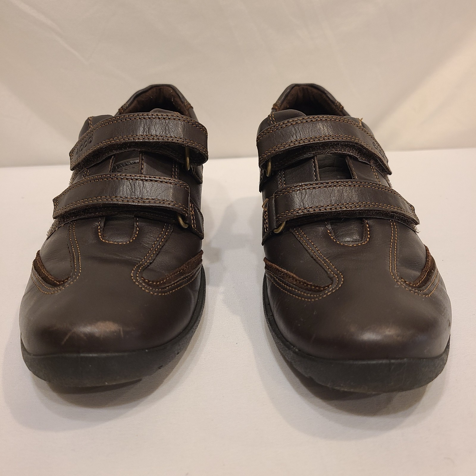 ECCO Women’s Shoe Brown Leather Adjustable Straps – Size US 10-10.5 (EU 41)