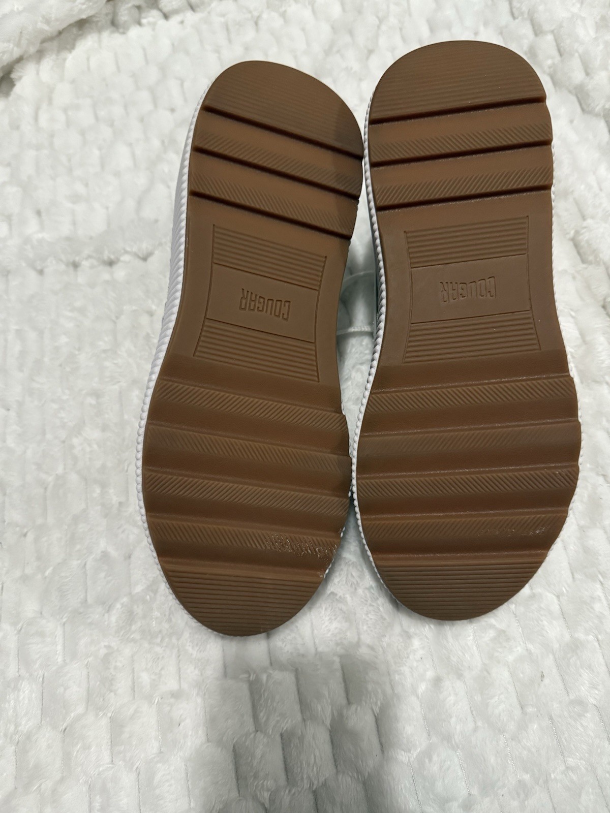 Cougar Womens Saya Comfort Insole Leather Casual and Fashion Sneakers Size:10
