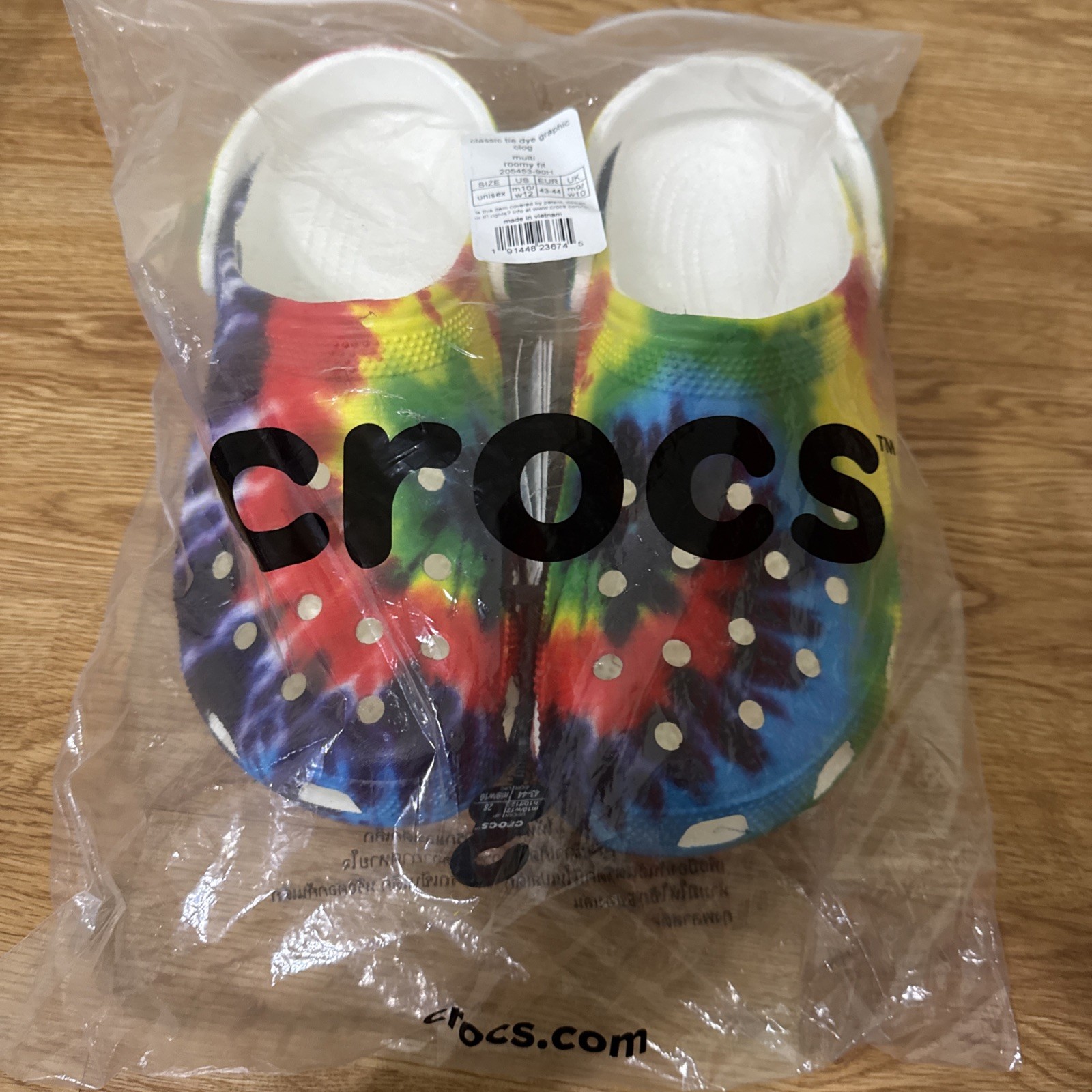 Crocs Men’s Classic Tie-Dye Graphic Clog Men’s Size 10 – New with Tags!
