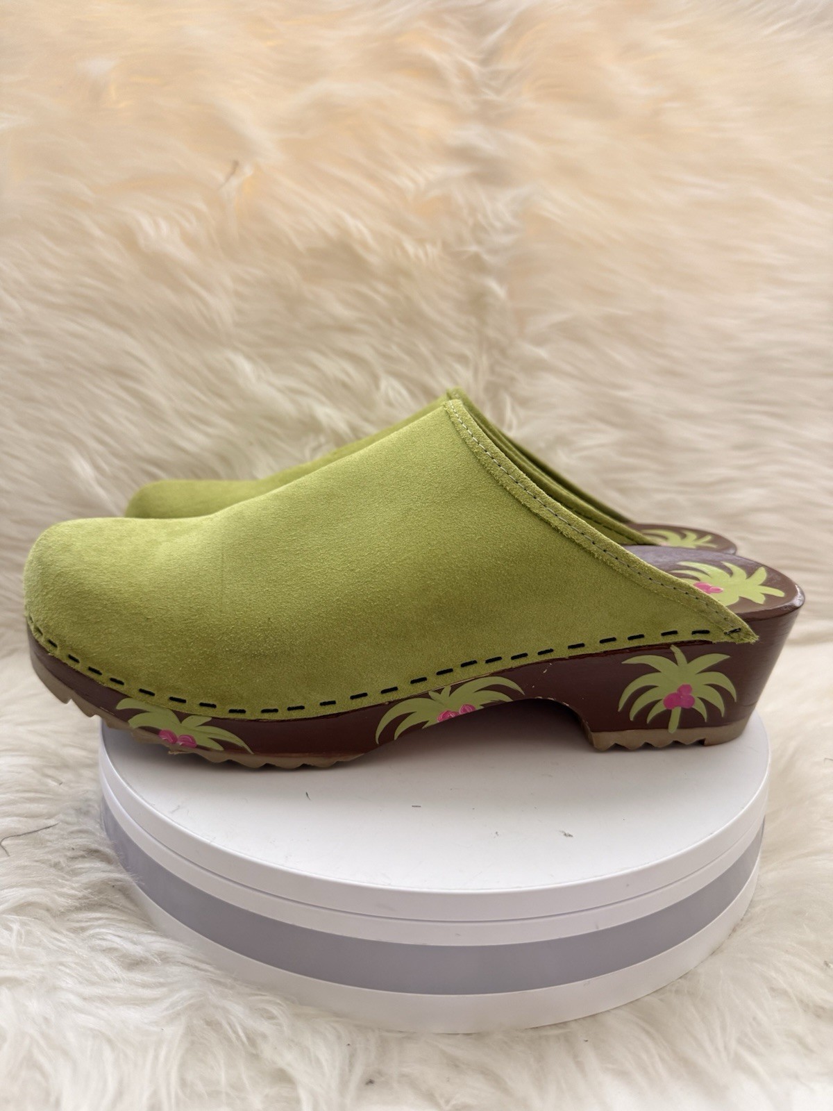 Woman’s Y2K Swedish Style Leather Hand Painted Palm Tree Clogs Size 9-9.5