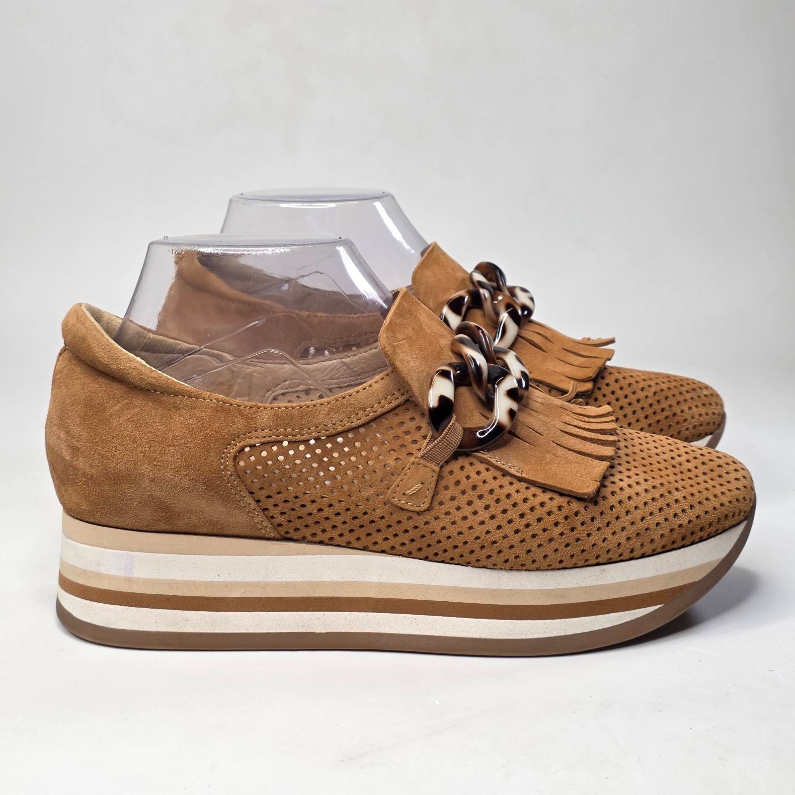 Softwaves Cadie Shoes Women’s 7.5 EU 38 Tan Suede Arch Support Platform Sneakers