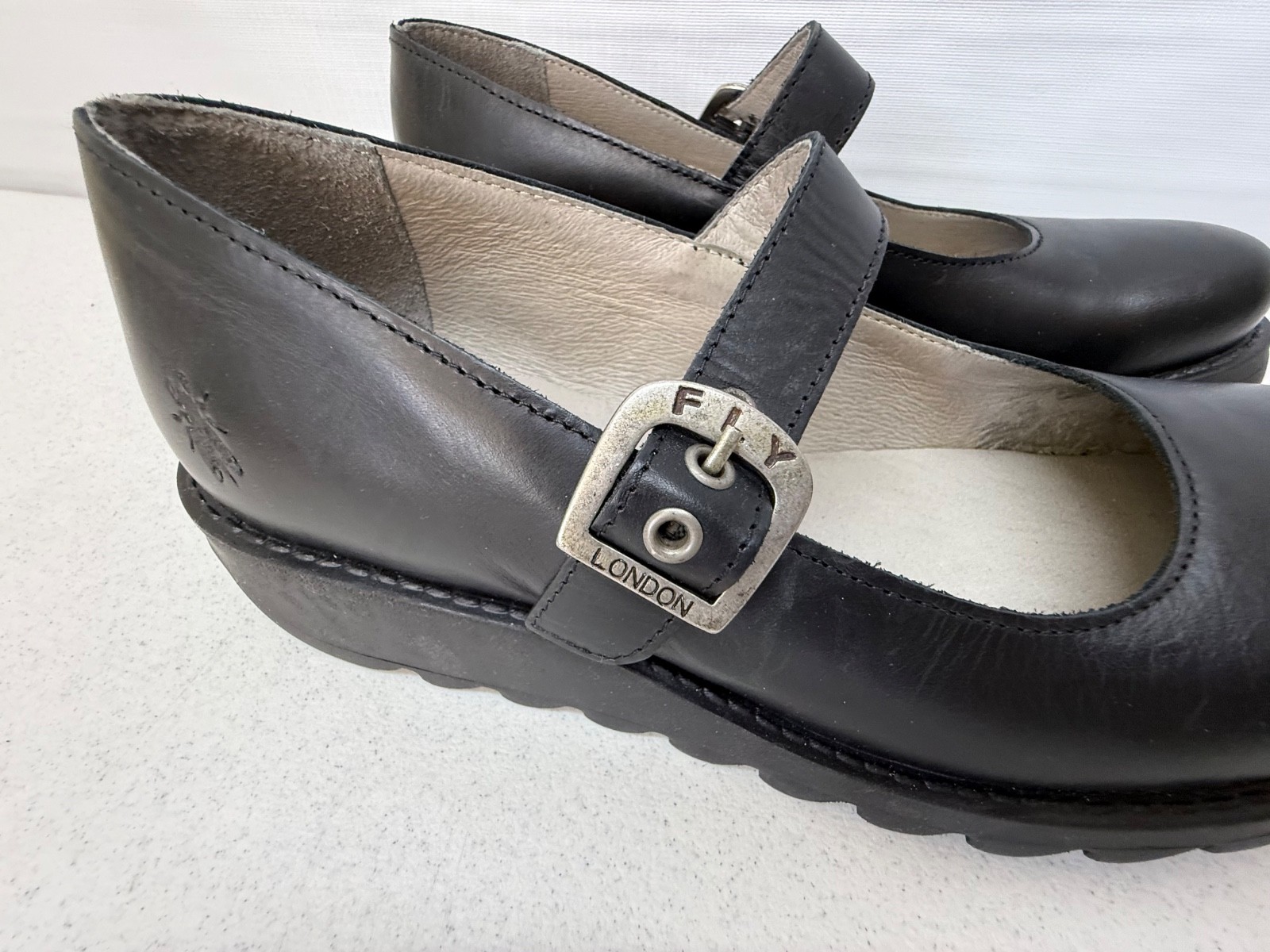 FLY LONDON Black Leather Mary Janes Lug Sole Shoes Womens EU 41 / US 10-10.5