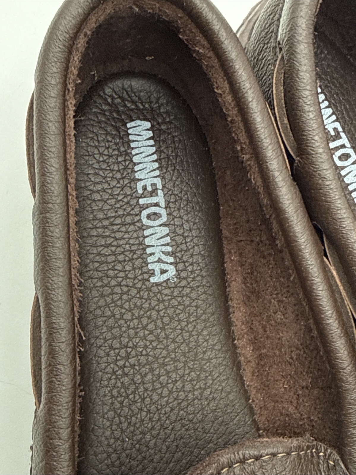 Minnetonka Brown Espresso Hardsole Moccasins 492 Size 8.5 – EUC