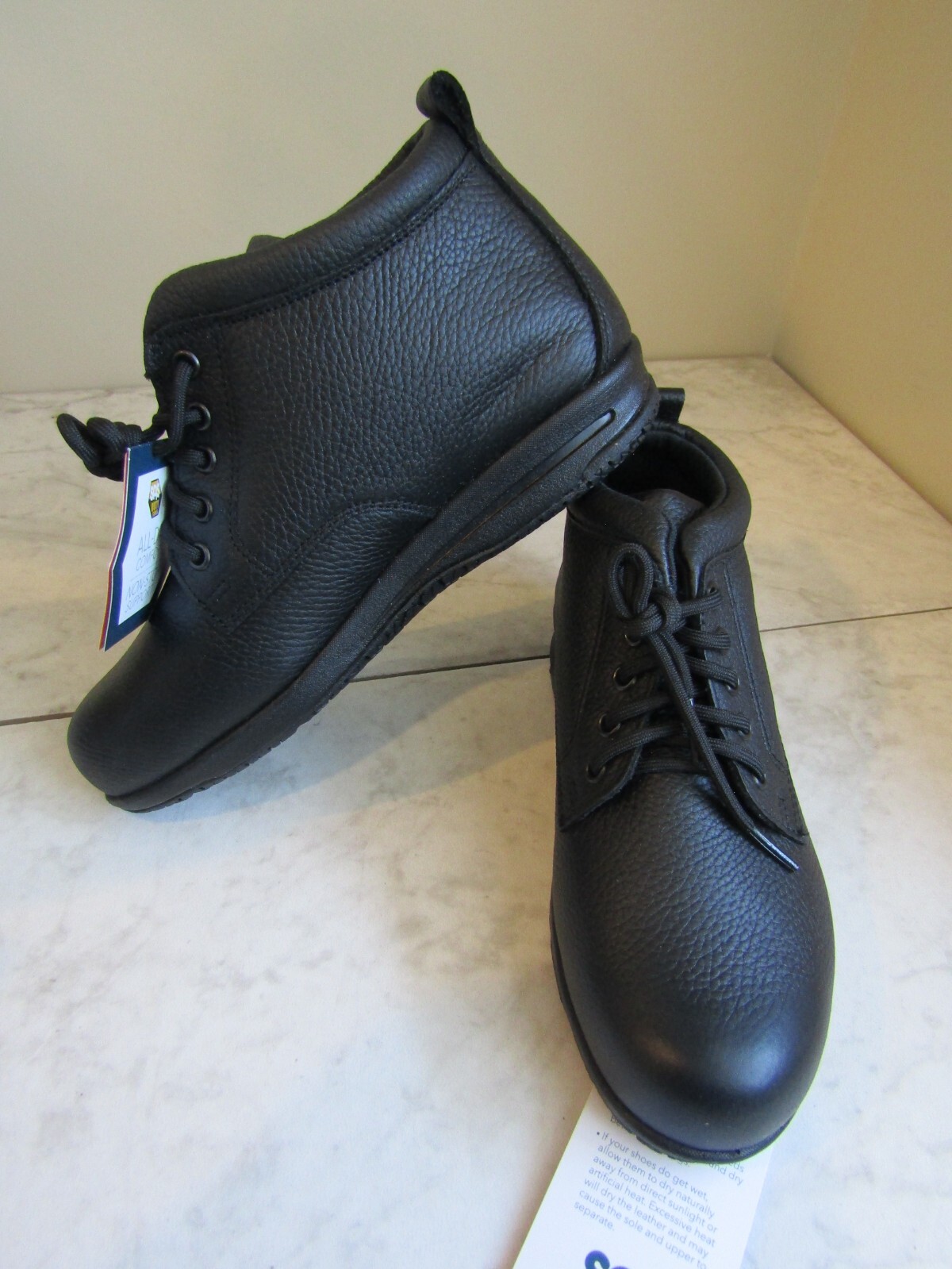 NWT SAS Duty Shoes Alpine Boots Black Leather Non Slip Lace Up Women’s 5.5 M