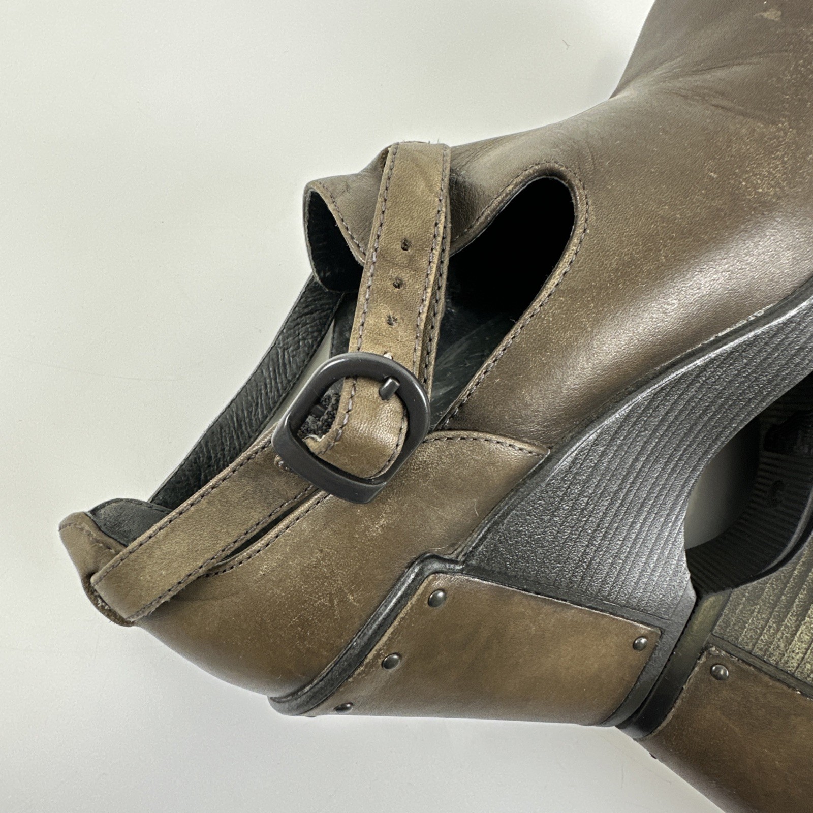 Dansko Franka Wedge Bootie Brown Leather Buckle Strap 1901951000 Women 38 US 7.5