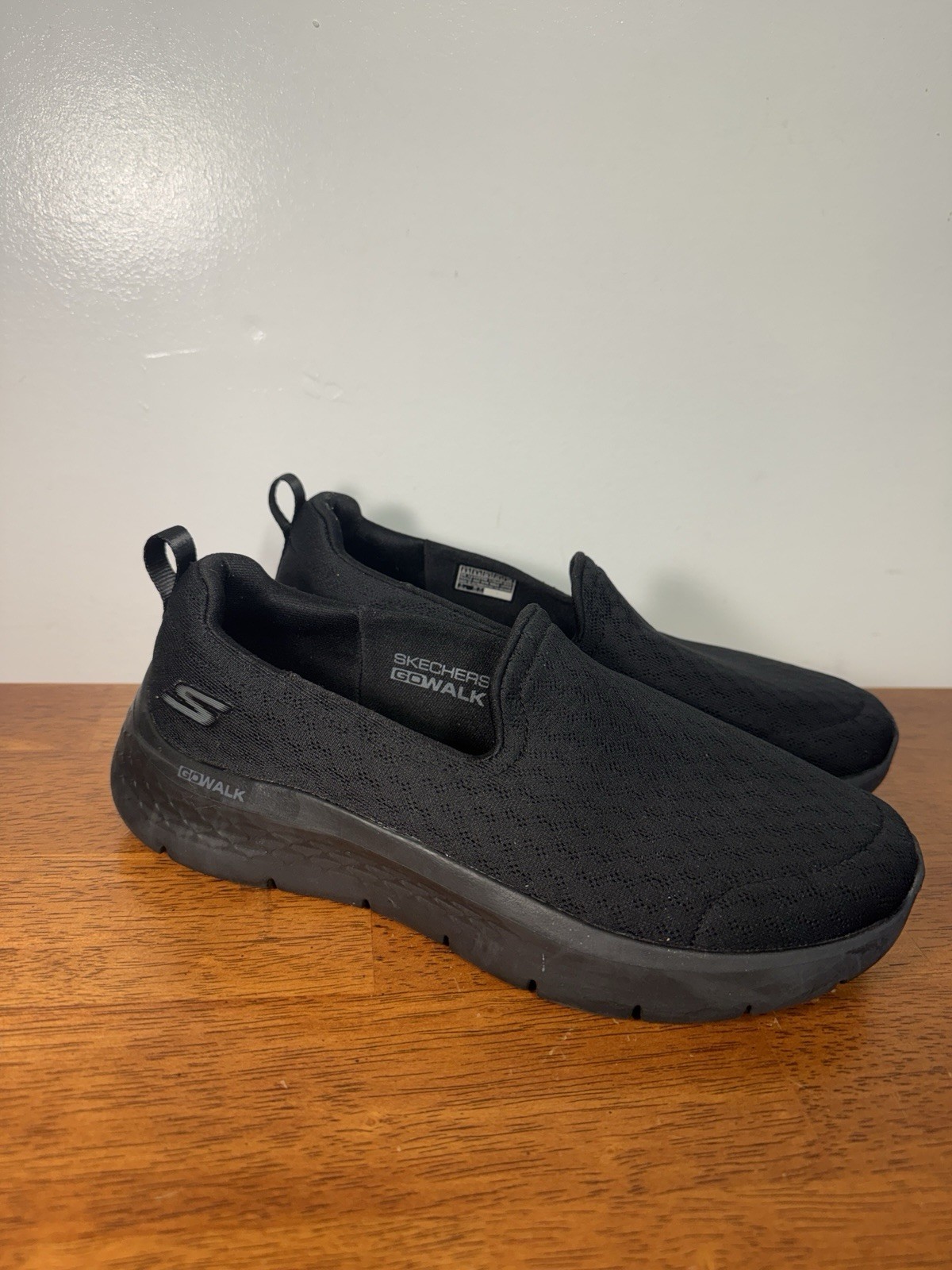 Skechers GOwalk Slip On Walking Shoes Womens 8.5 Black Memory Foam Comfort