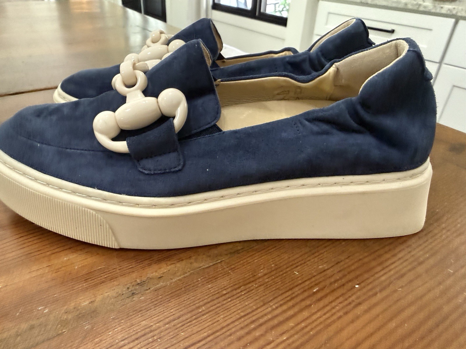 softwaves 37 US 6.5-7 Tais Platform Blue Suede Shoes Worn Once