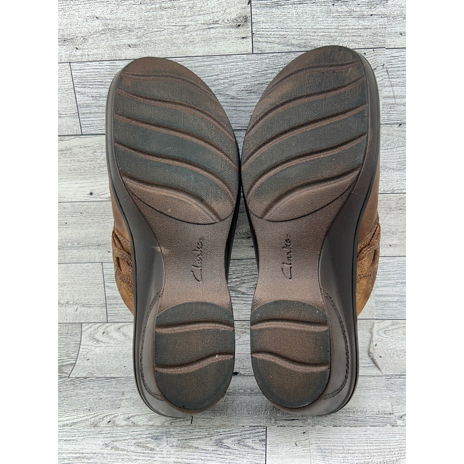 Clarks Collection Women Brown Leather Braided Mules Clogs Cushion Soft Sz 8.5 M