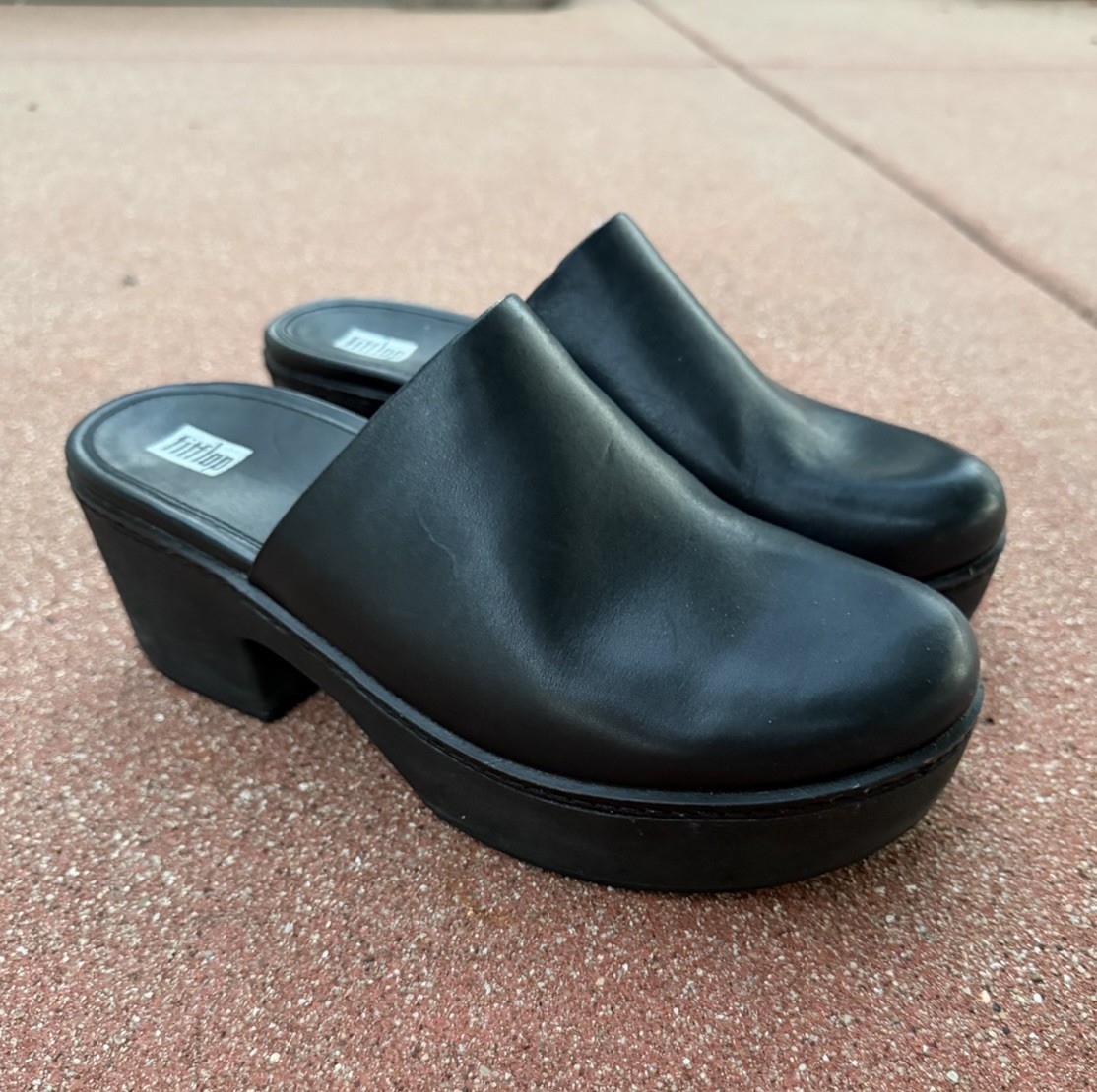 FitFlop Pilar Black Leather Clogs US 8.5 Platform Mules Women’s 40