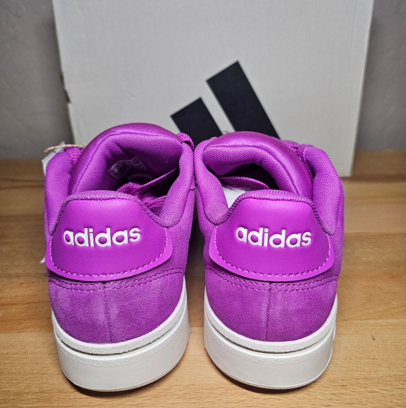 Adidas Women’s Grand Court Shoes Size 7