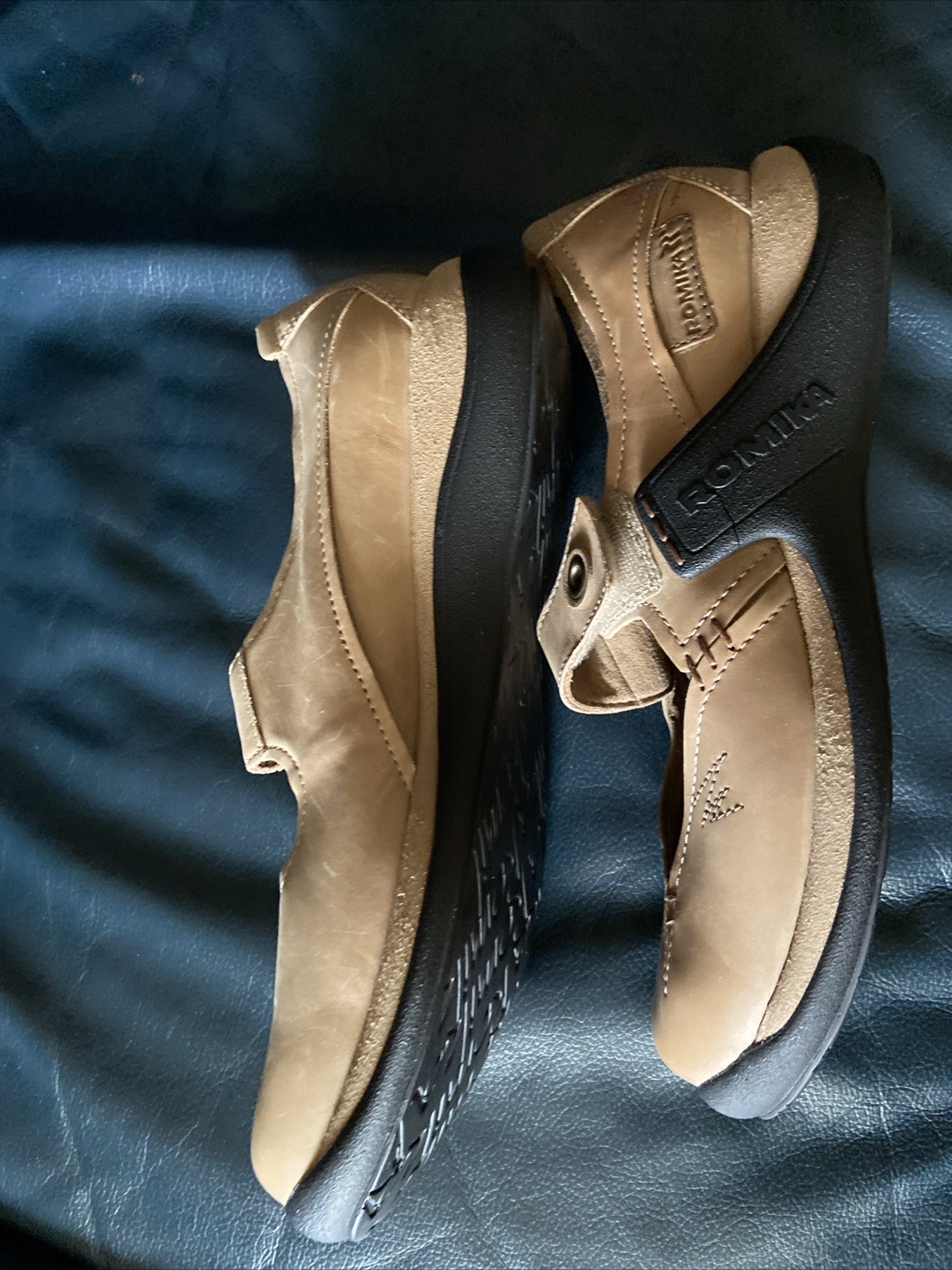 Romika Beige Leather Mary Jane Cassie Comfort Sz 9 ( 40) New, Discolouration