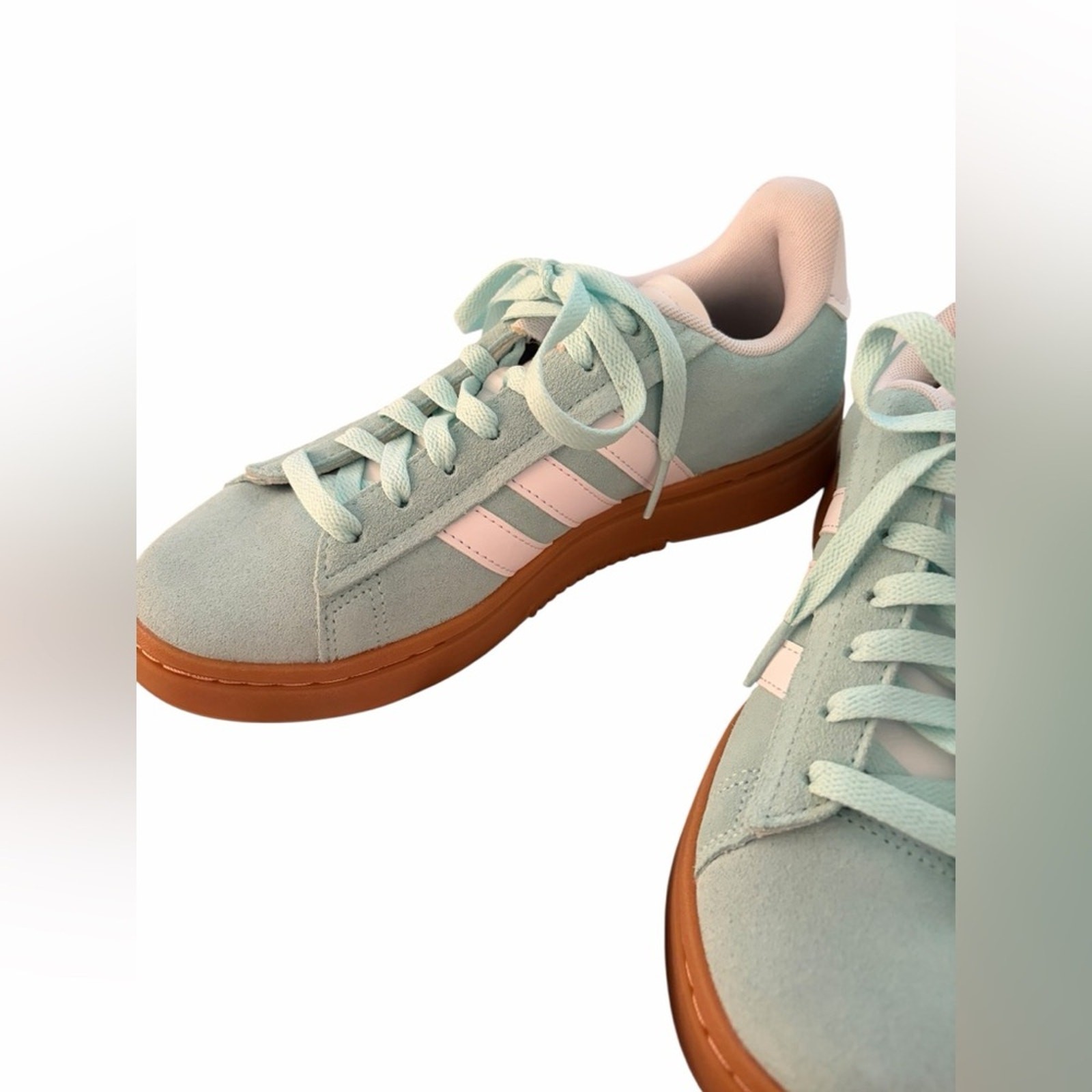 Adidas Grand Court Alpha sneakers mint green gum sole size 6.5