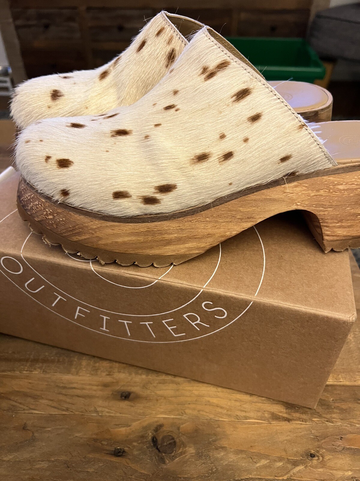 Urban Outfitters Clogs Womens 10 Cow Print Clogs